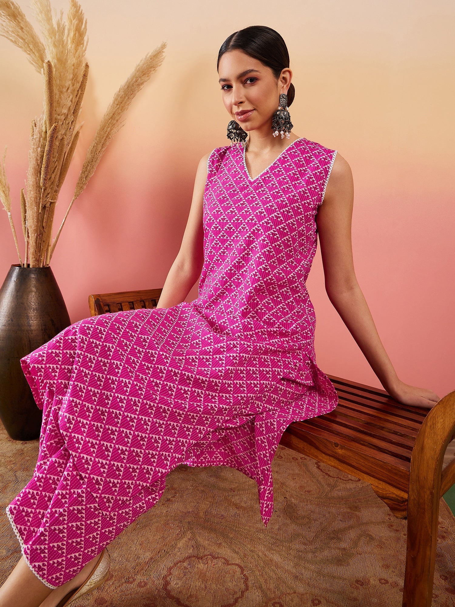 Women's Pink Pyramid Kantha V Neck Lace Work Kurta Palazzo Set - InWeave