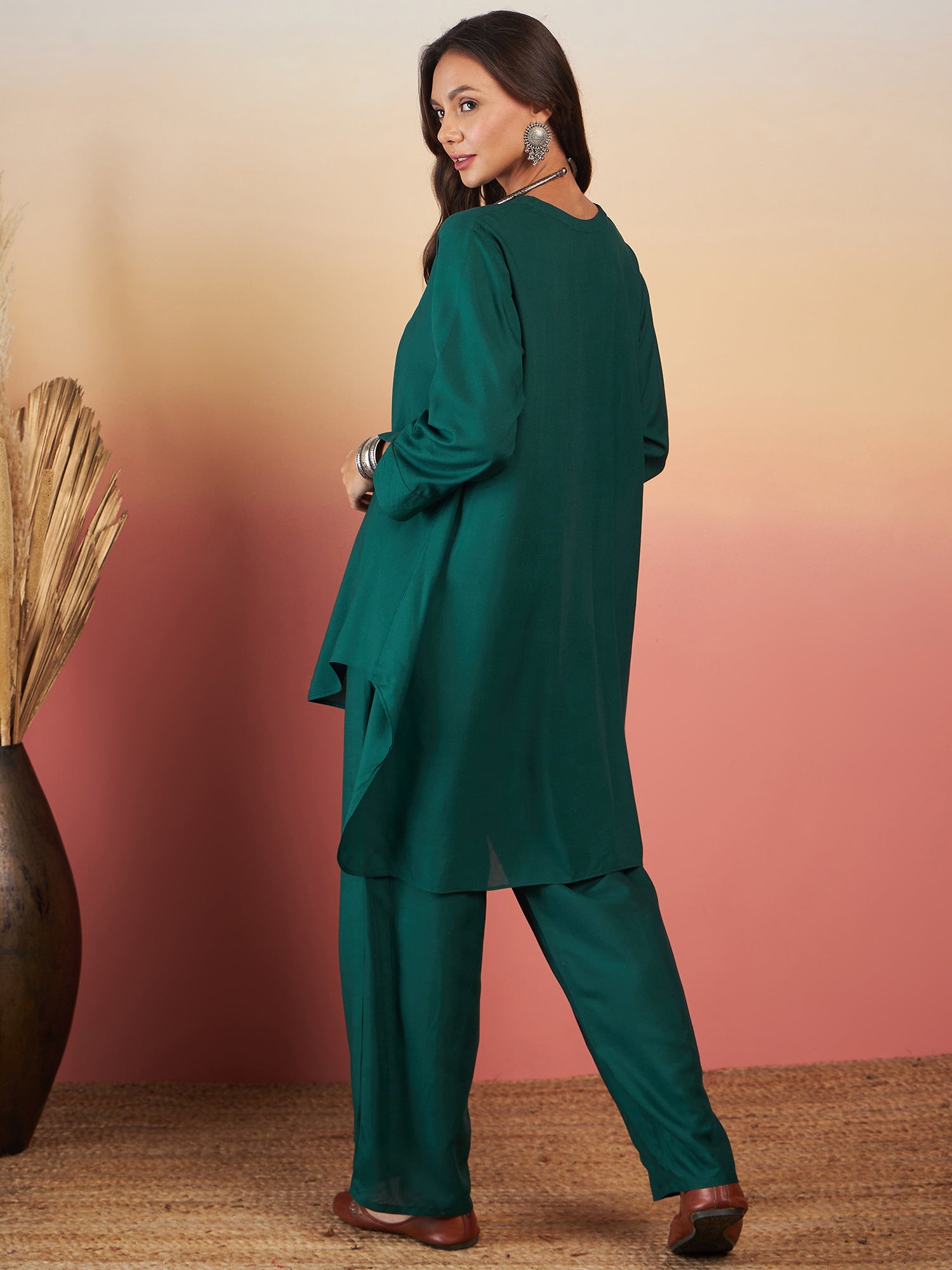 Women's Bottal Green Solid V Neck High Low Kurta Pant Set - InWeave