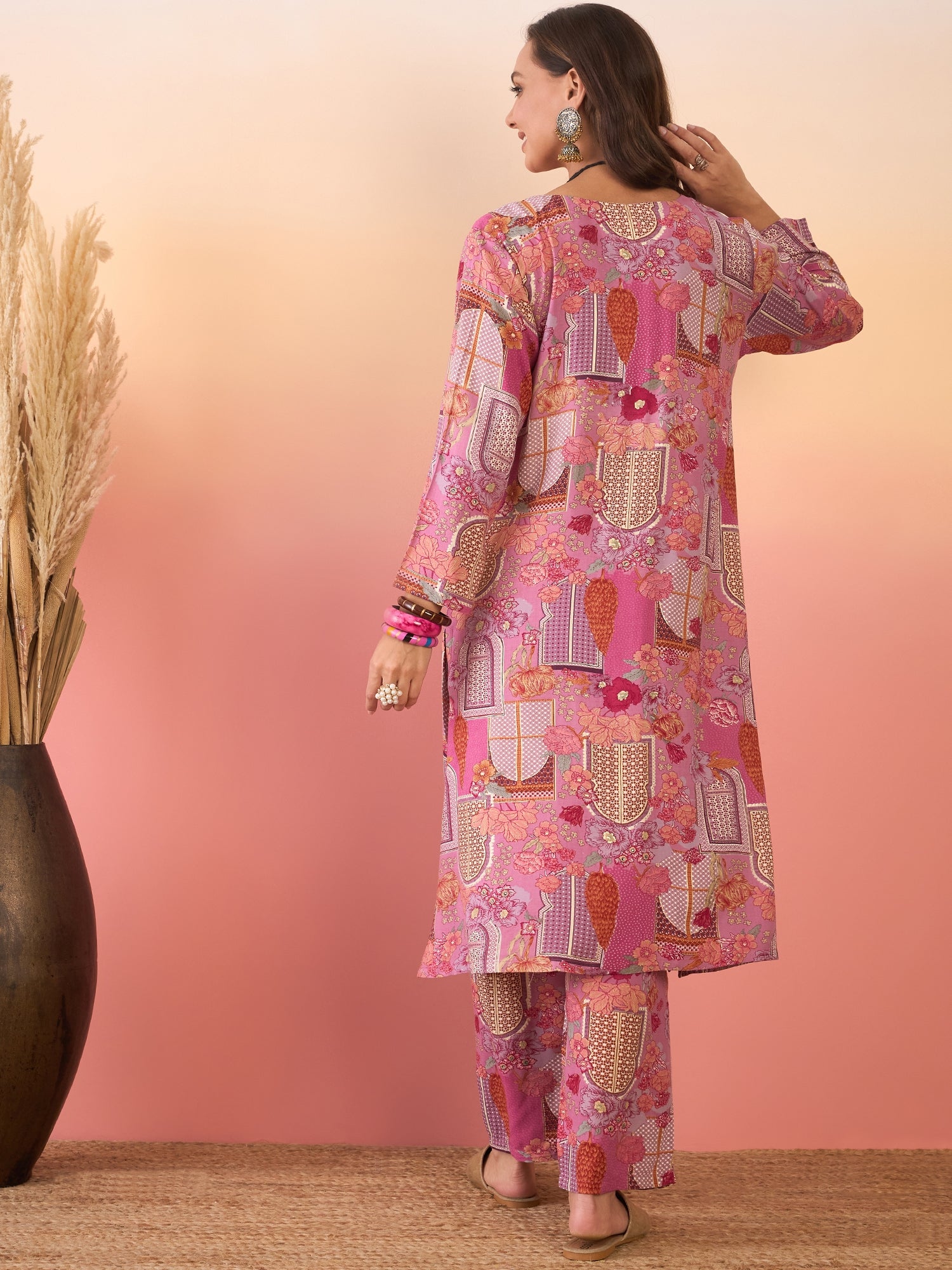 Women's Dusty Pink Window Print V Neck Kurta Pant Set - InWeave