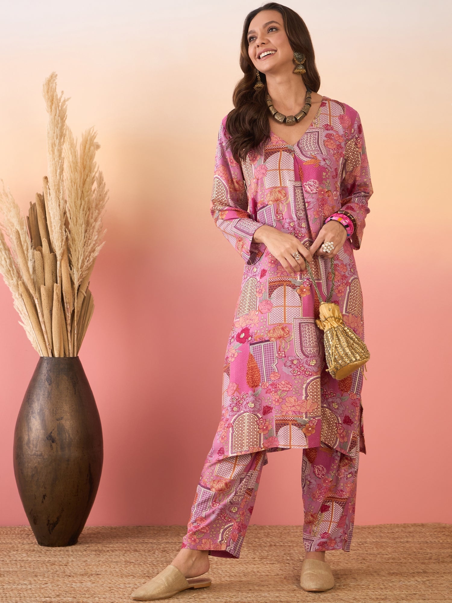 Women's Dusty Pink Window Print V Neck Kurta Pant Set - InWeave