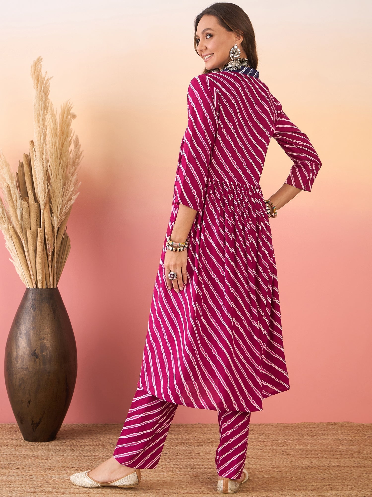 Women's Purple White Lehariya Berry Blue V Neck Alia Cut Kurta Set