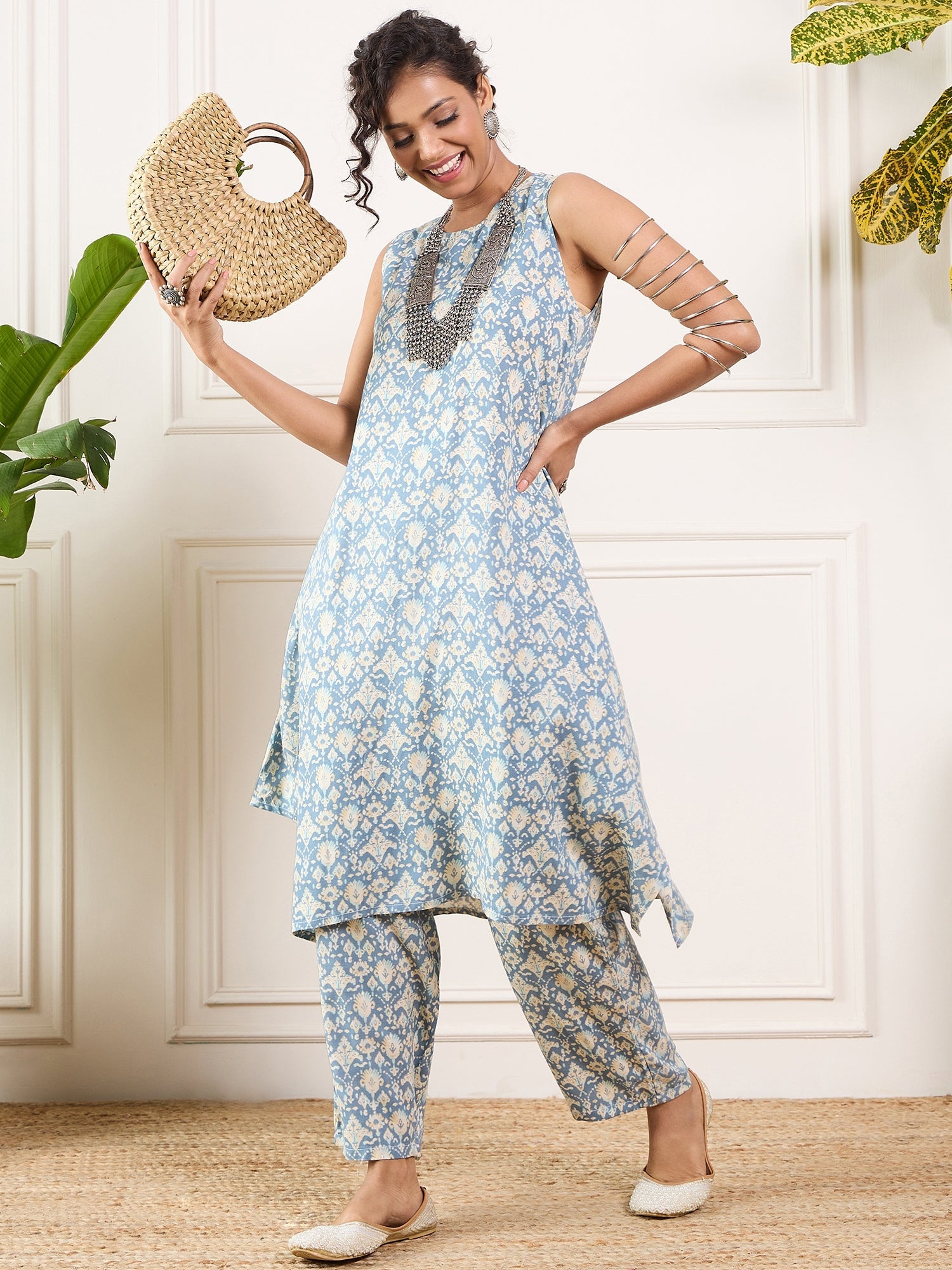 Women's Powder Blue Ikkat Print Foil Round Neck Kurta Pant Set - InWeave