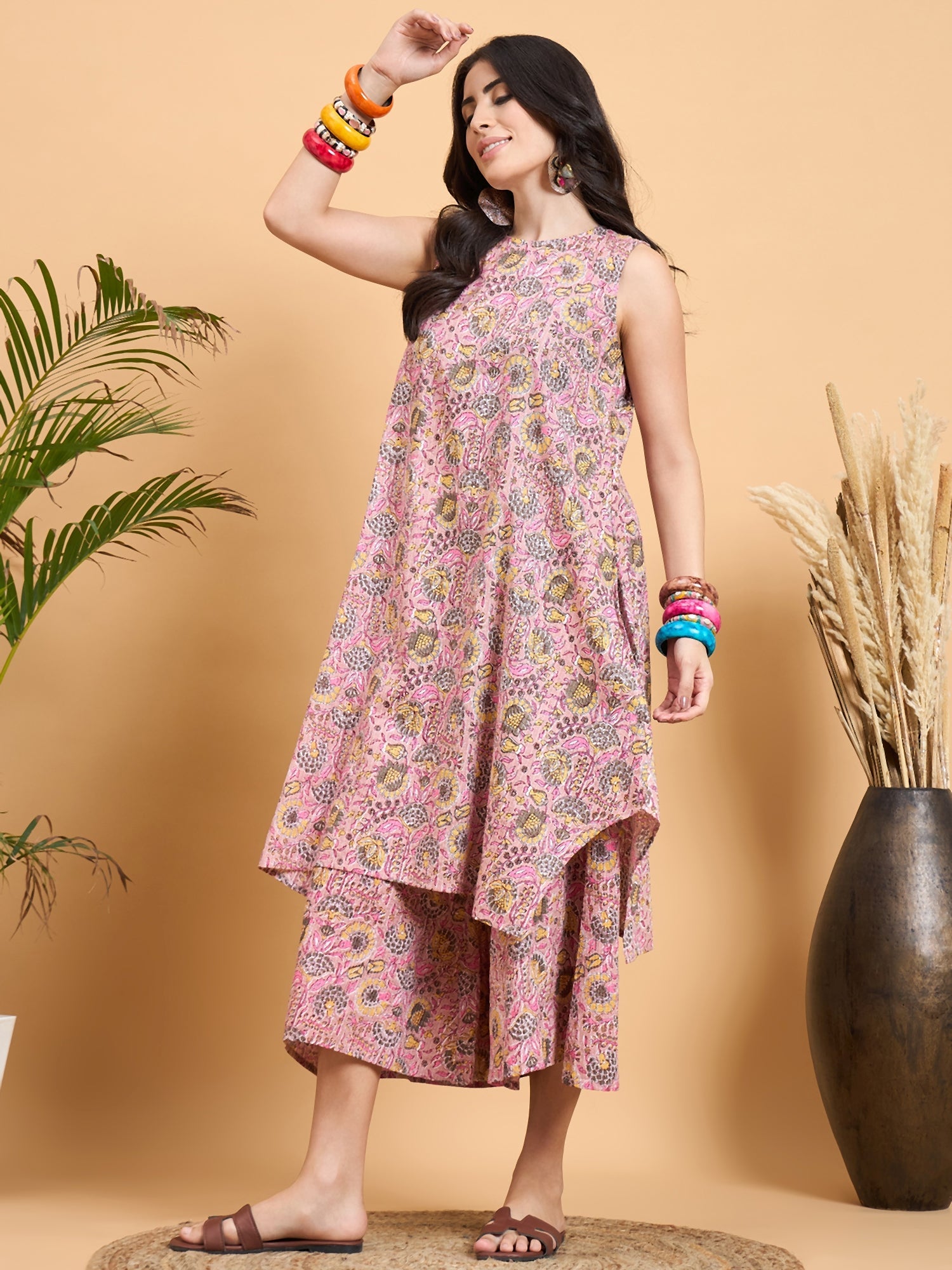 Women's Pastel Pink Kantha Floral Jaal Short Palazzo Set - InWeave