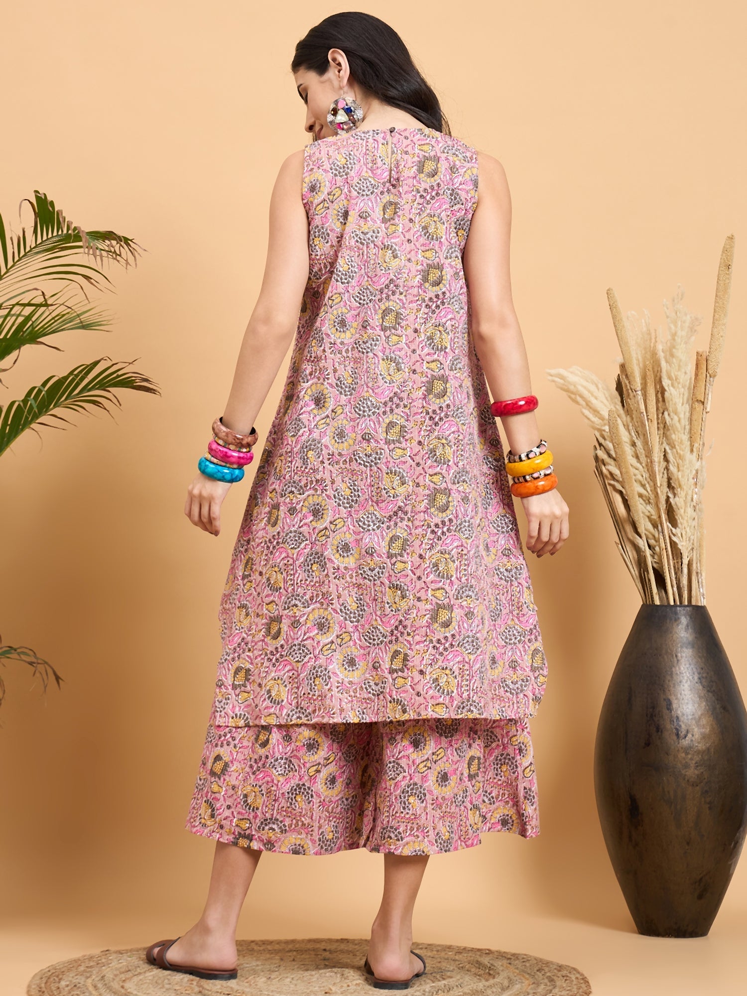 Women's Pastel Pink Kantha Floral Jaal Short Palazzo Set - InWeave