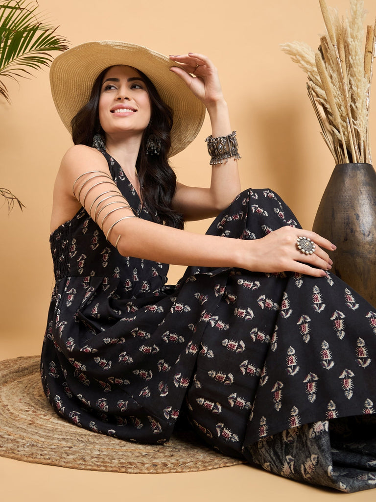 Women's Black Booti Rapid Print Backless Kurta Sharara Set