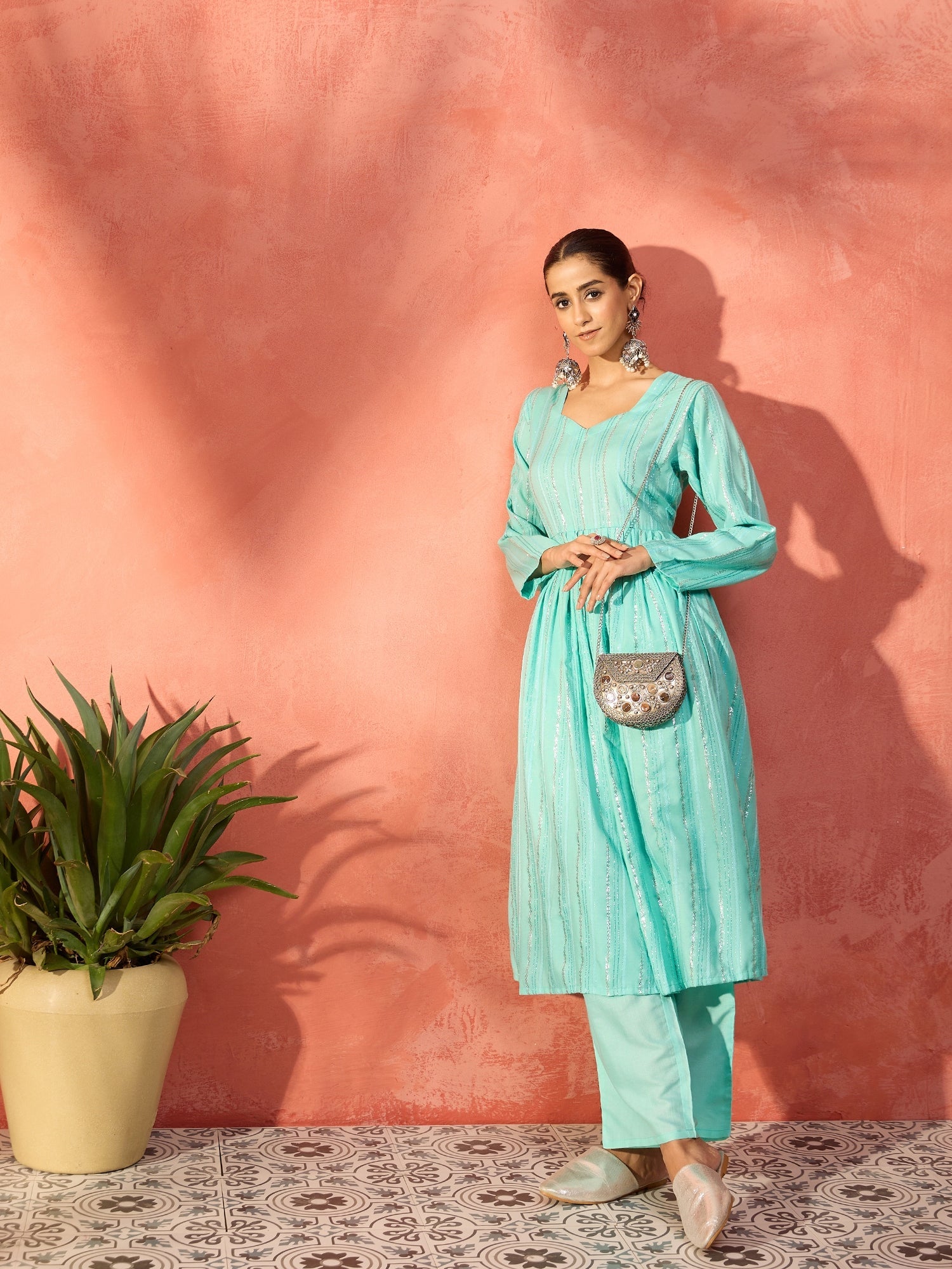 Women's Mint Green Lurex Sweetheart Neck Short Kurta Pant Set - InWeave