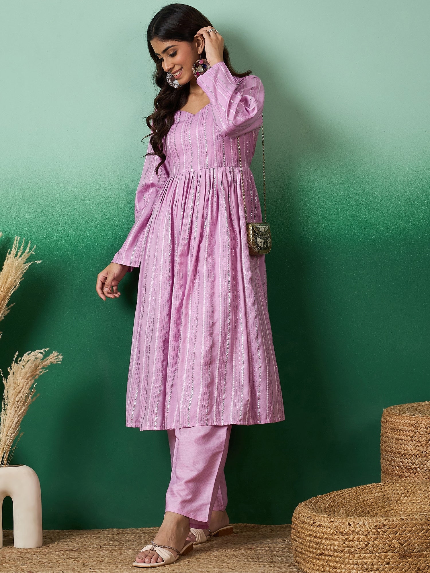 Women's Lavender Lurex Sweetheart Neck Short Kurta Pant Set - InWeave