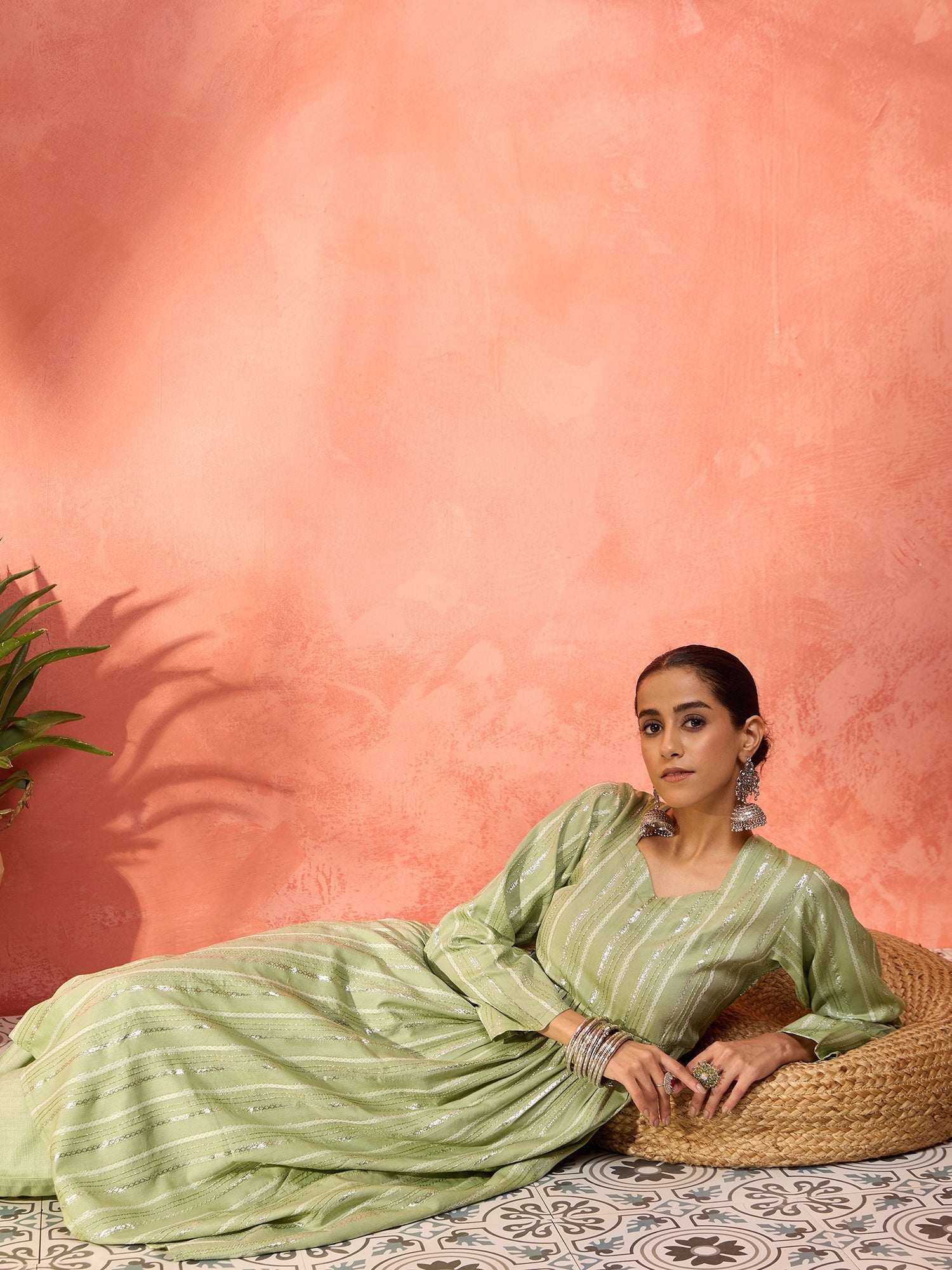 Women's Light Green Lurex Sweetheart Neck Short Kurta Pant Set - InWeave