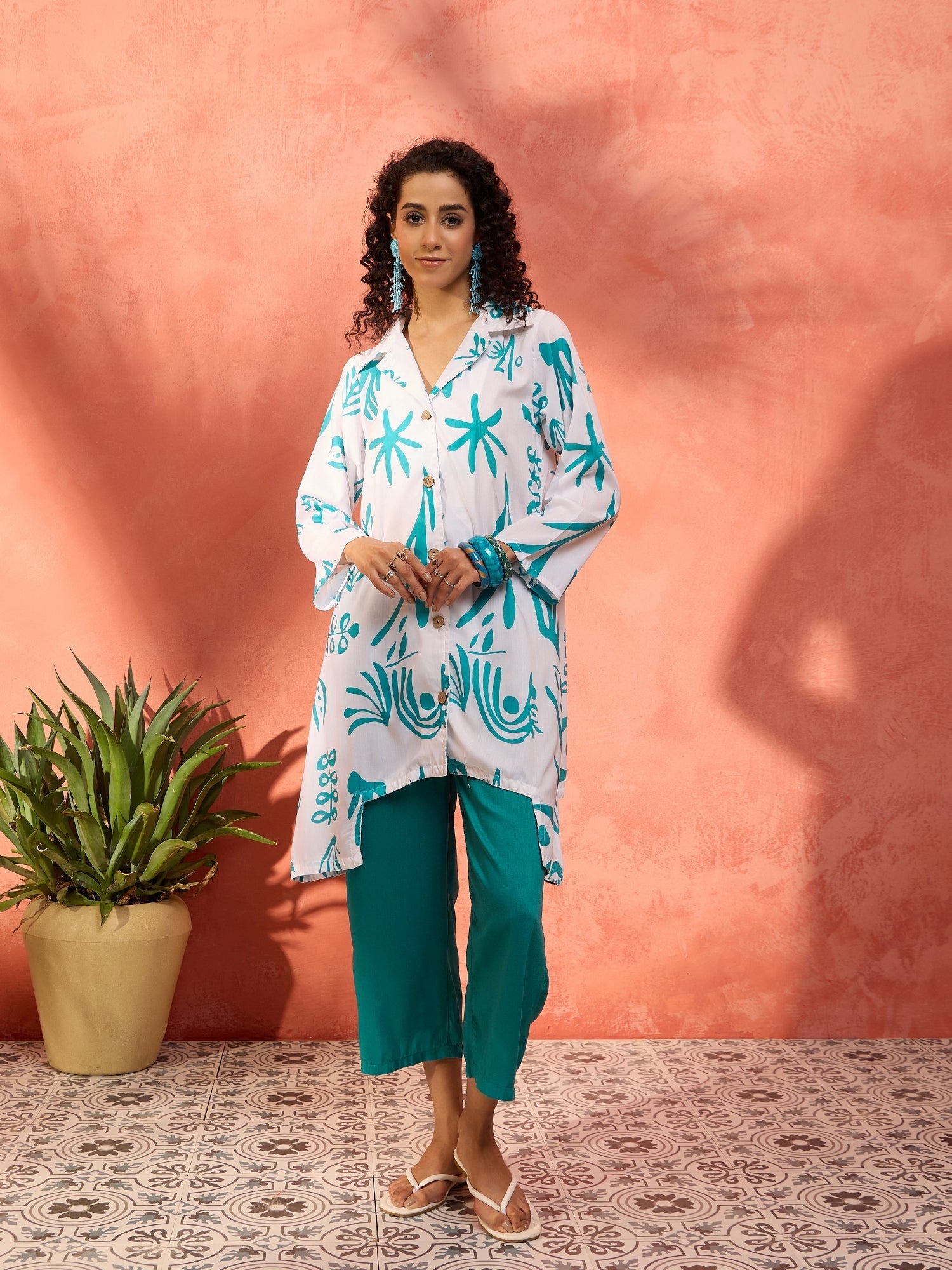 Women's Seagreen Grass Blazer Kurta Solid Narrow Pant Set - InWeave