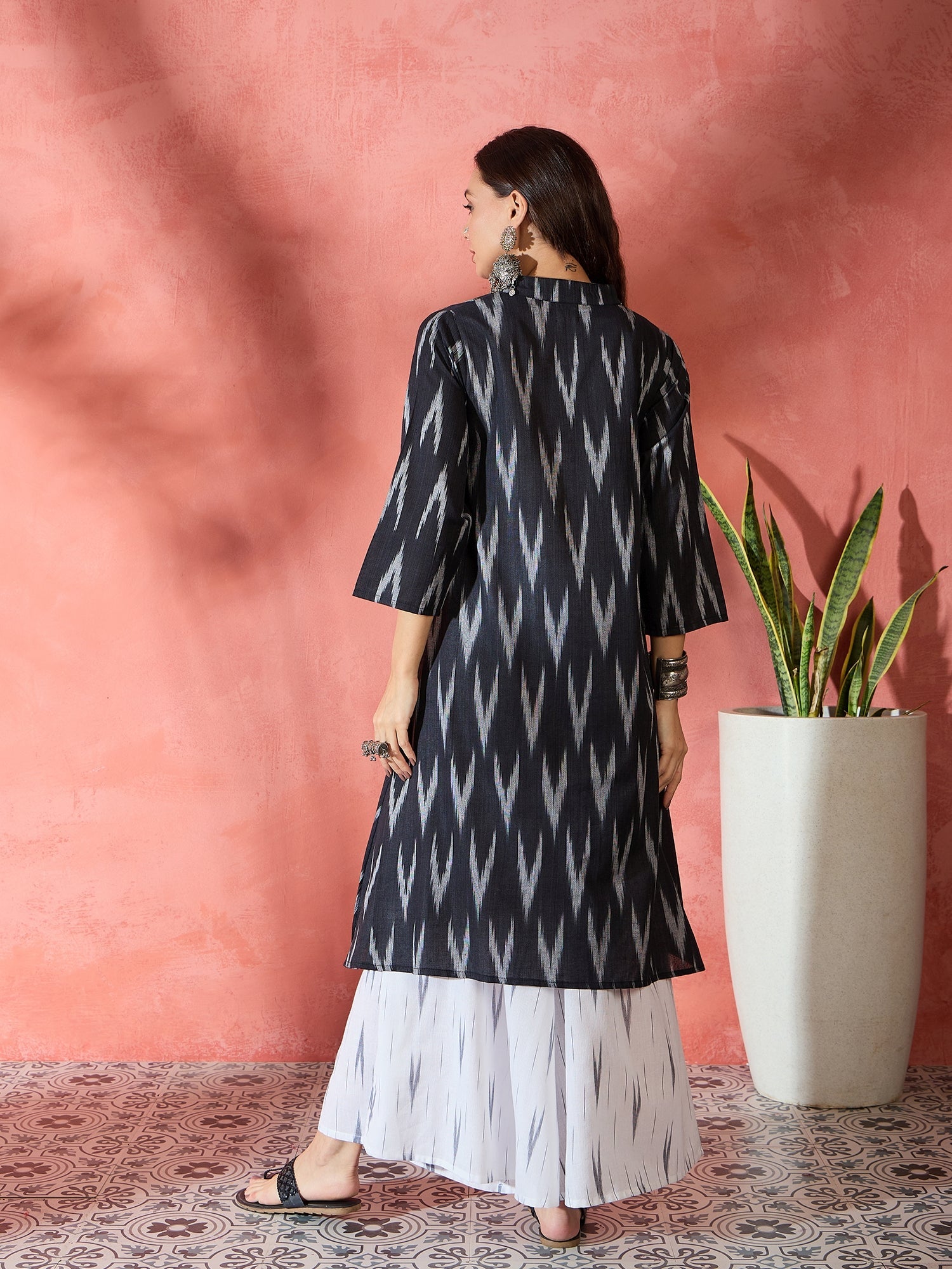 Women's Black White Ikkat Manderian Neck High Low Kurta Set - InWeave