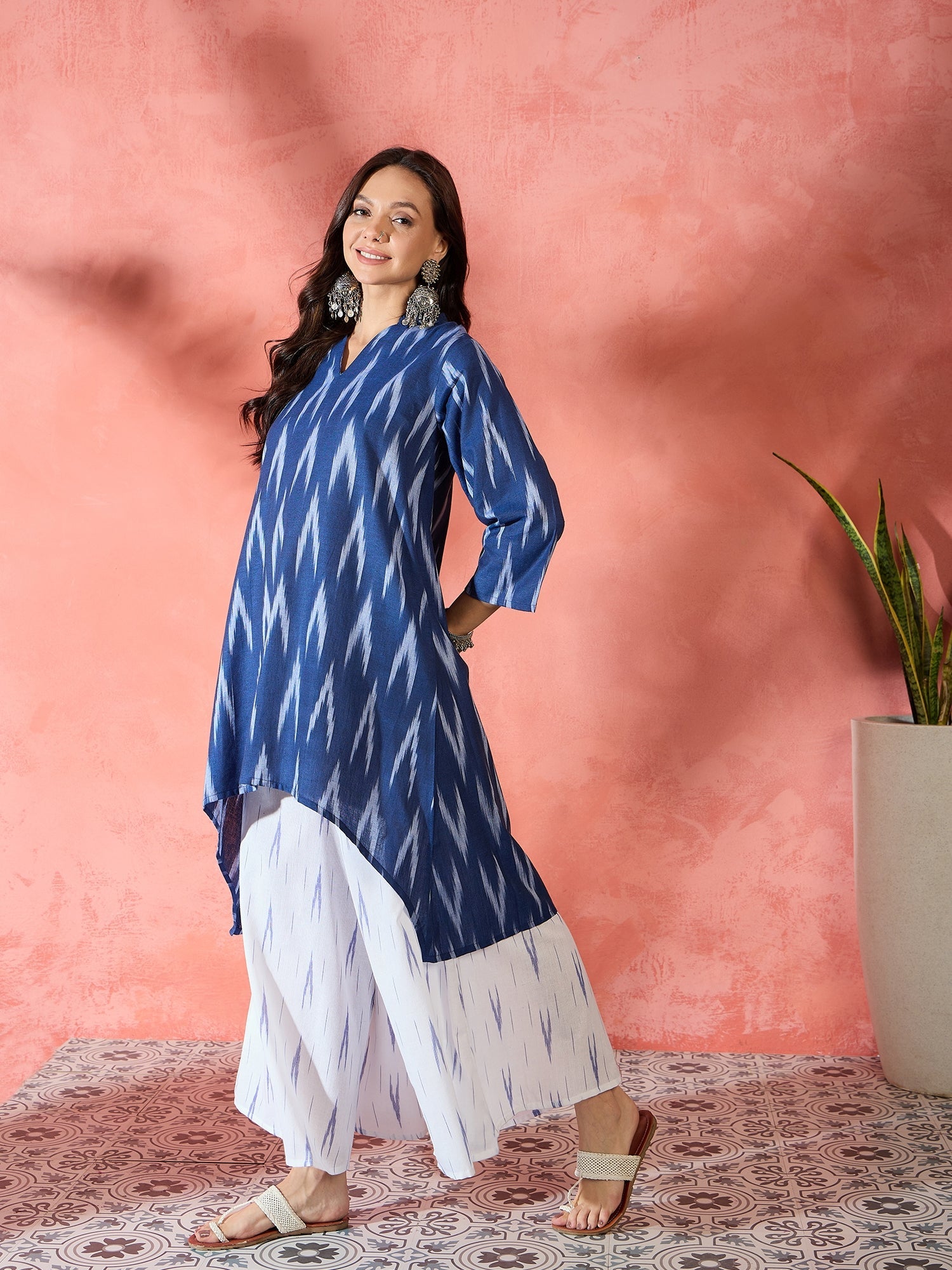 Women's Blue White Ikkat Manderian Neck High Low Kurta Set - InWeave