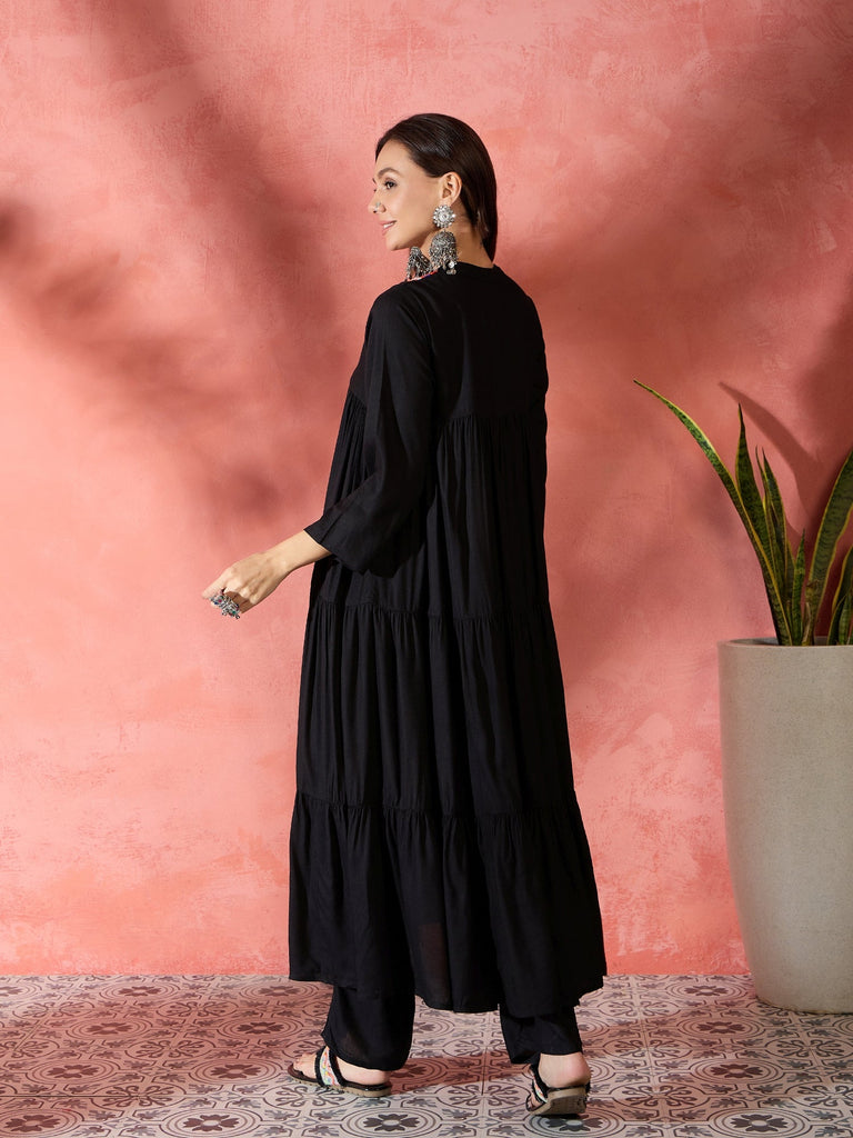 Women's Black Solid Flared Lace Kurta Pant Set
