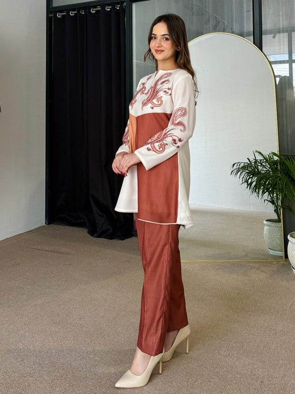 Color_Brown