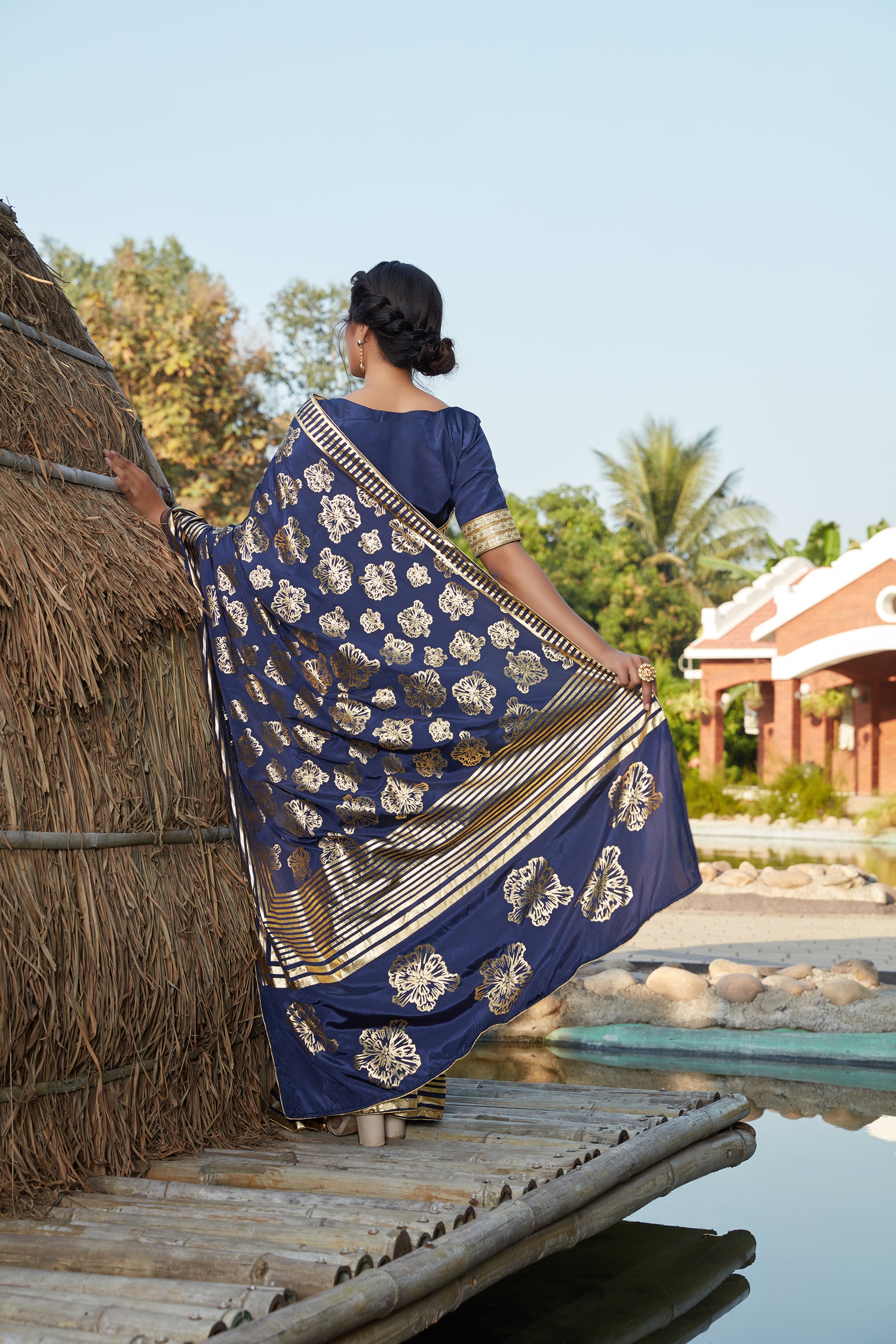 Women's Navy Blue Silk Foil Printed Saree - Shubhkala