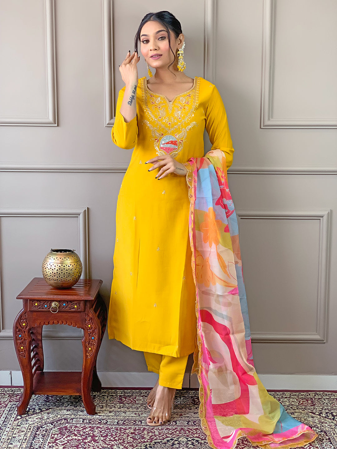 Women's Round Neck Embroidered Work Viscose Fabric Kurta & Pant With Dupatta Set - Taantav