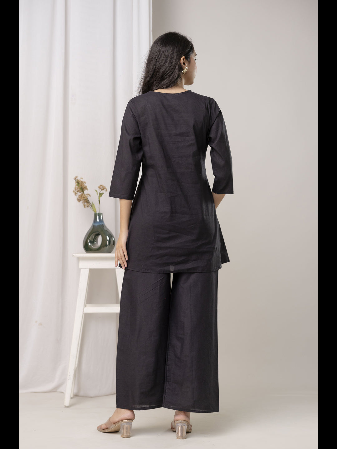 Color_Black