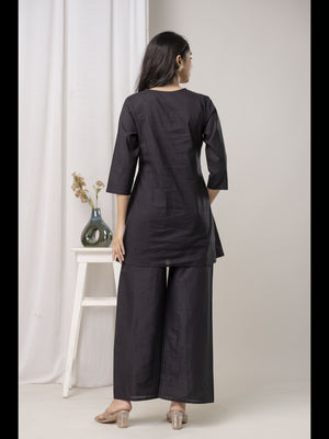 Color_Black