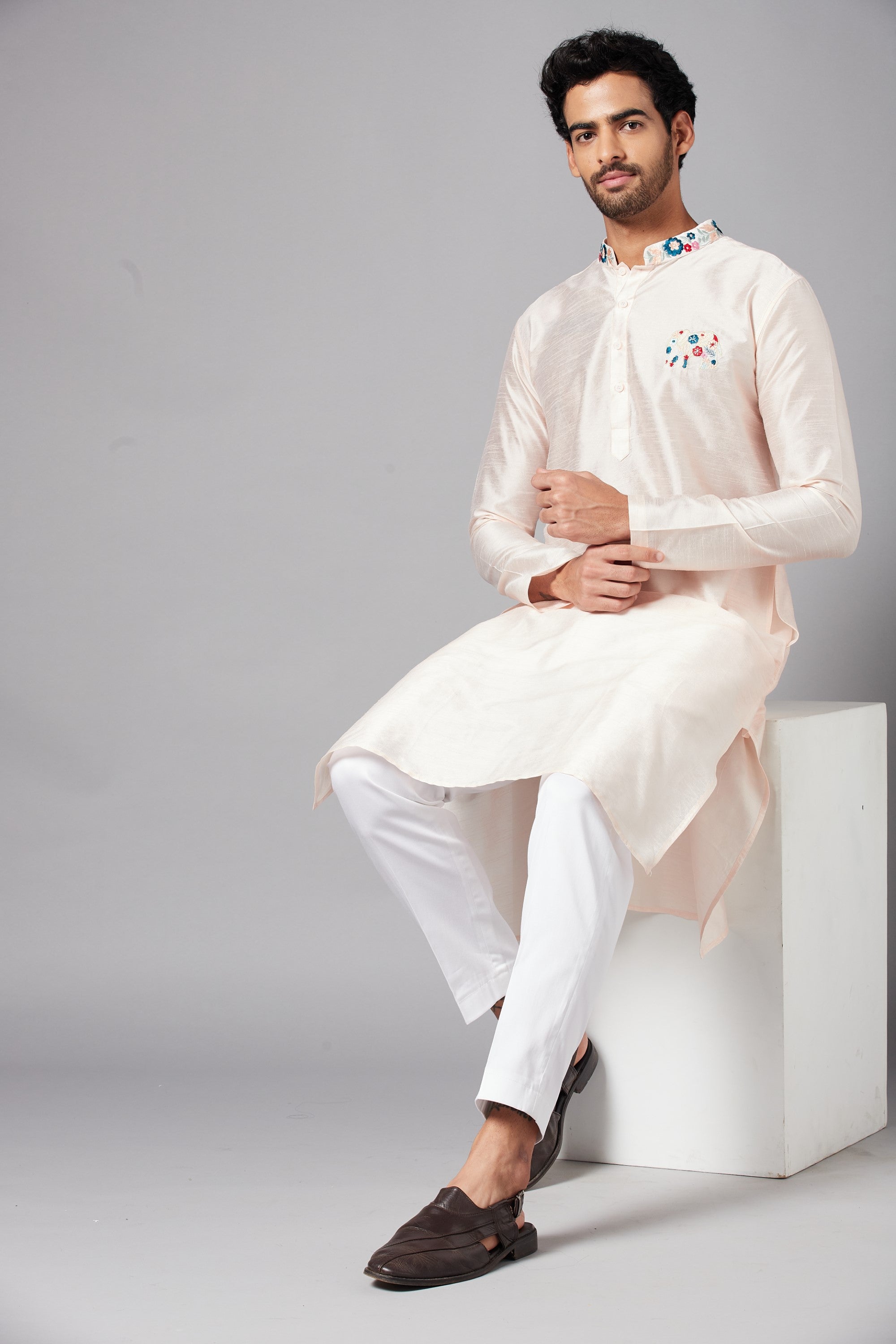 Men's Cream Color Gajanan Basik Kurta Cotton - Hilo Design