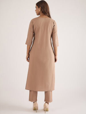 Color_Brown