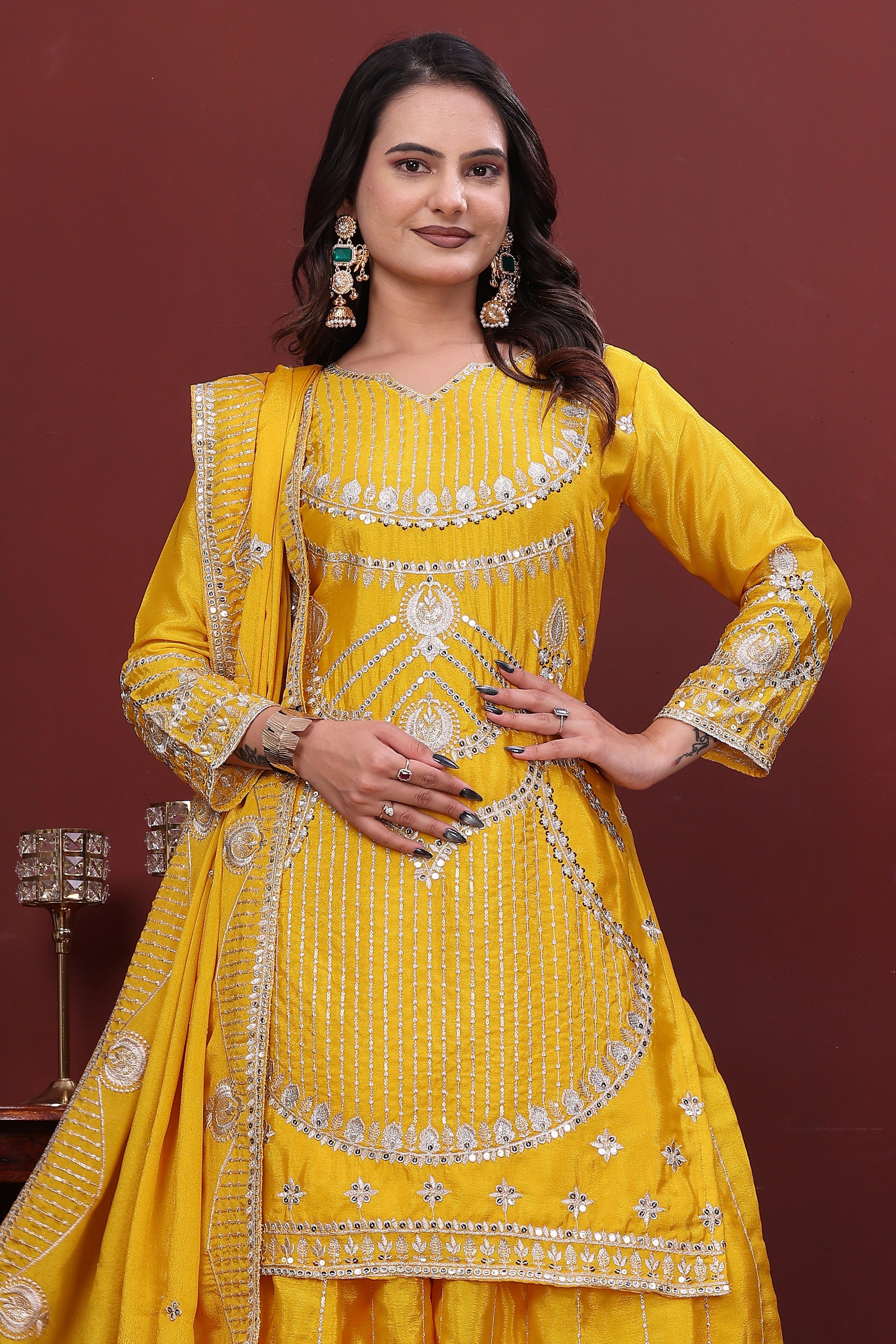 Color_YELLOW
