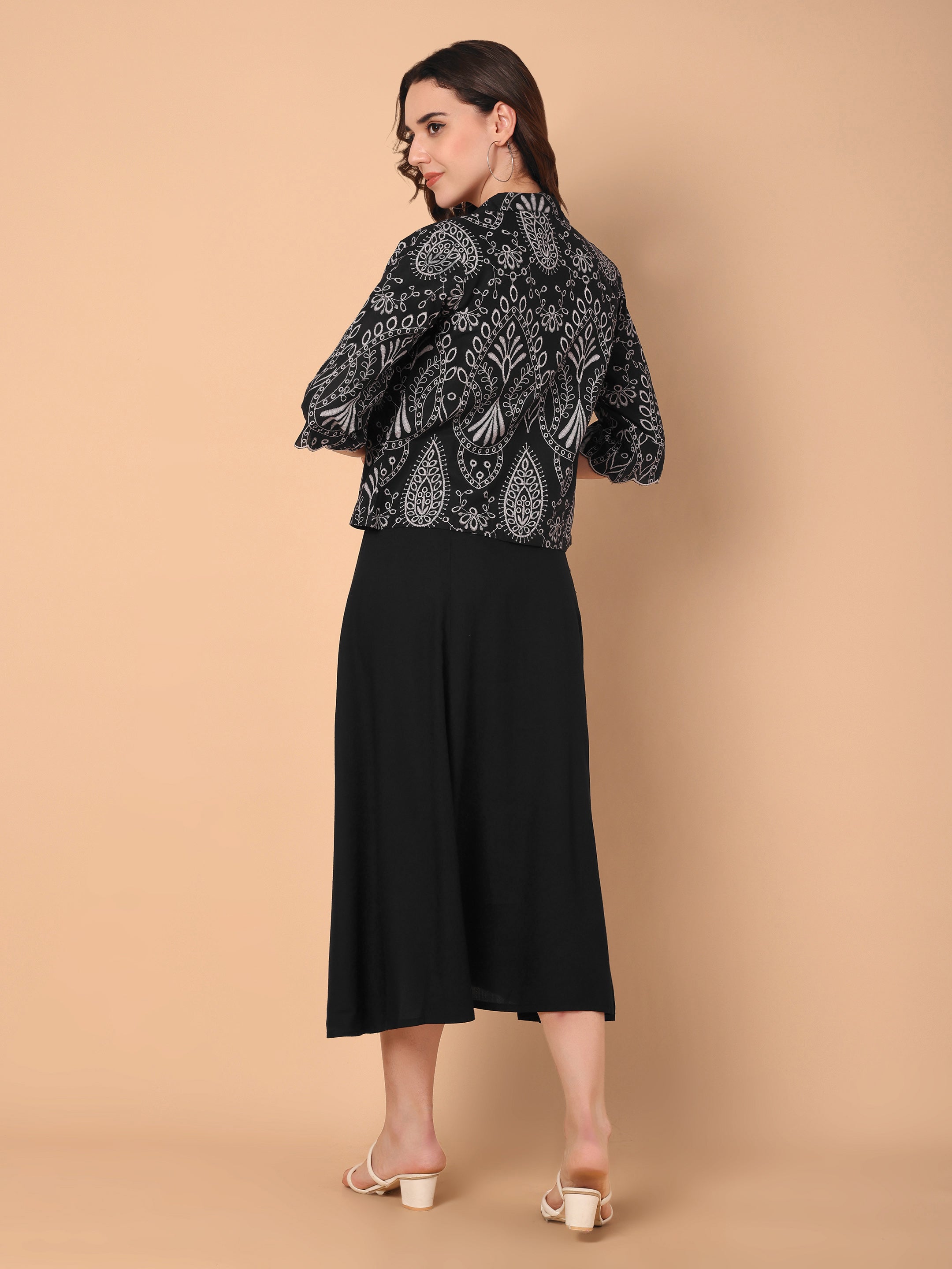 Color_Black