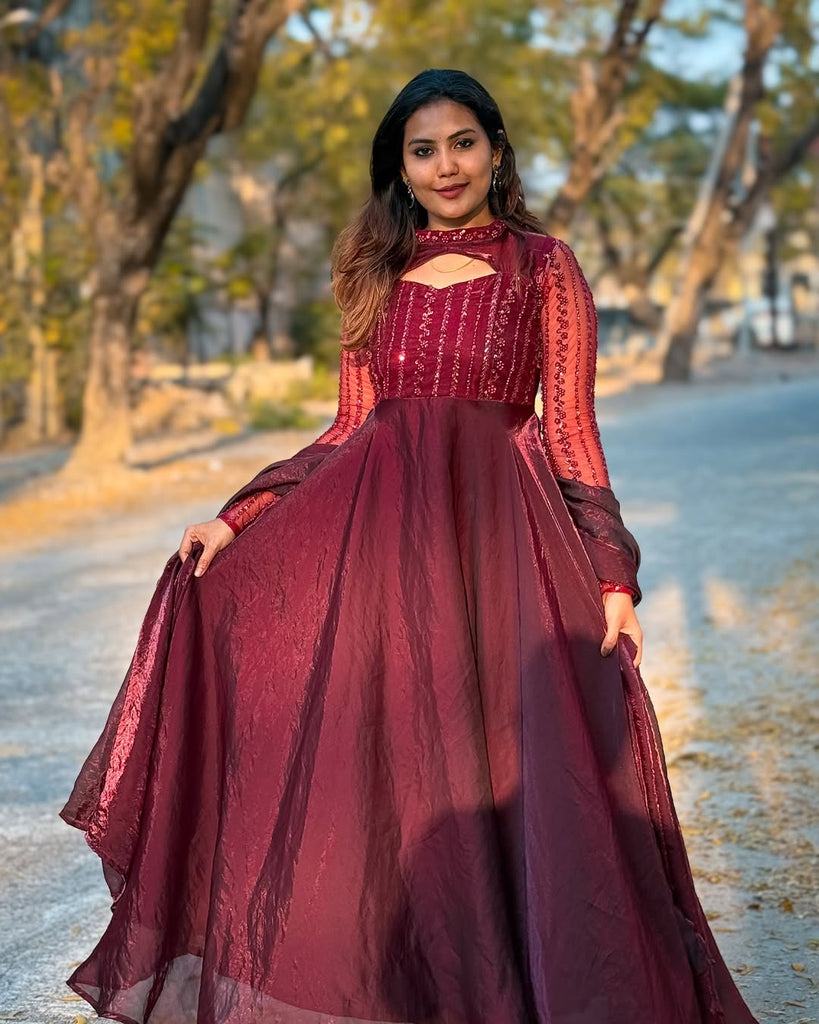 Color_Maroon