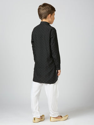 Color_Black