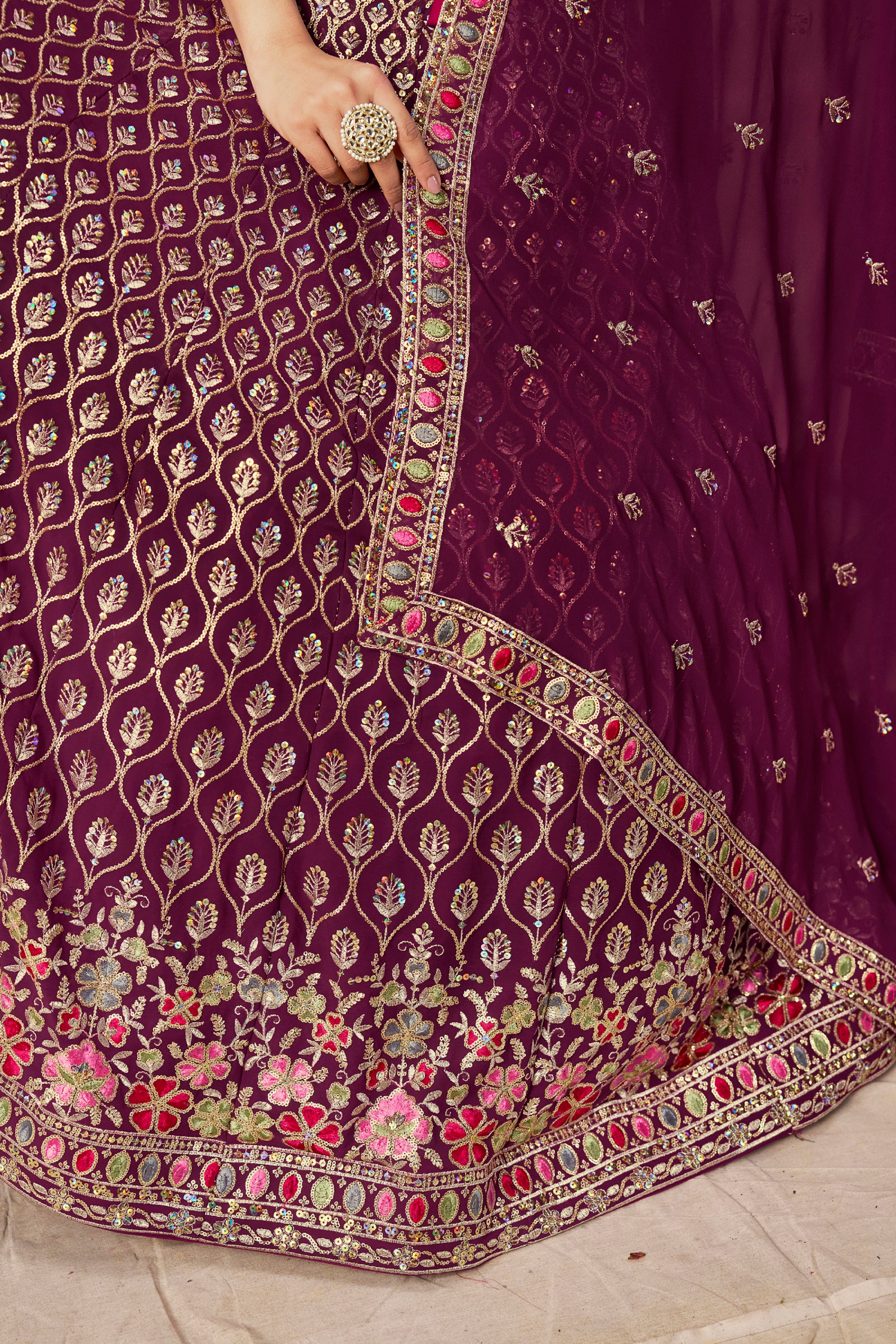 Color_Maroon