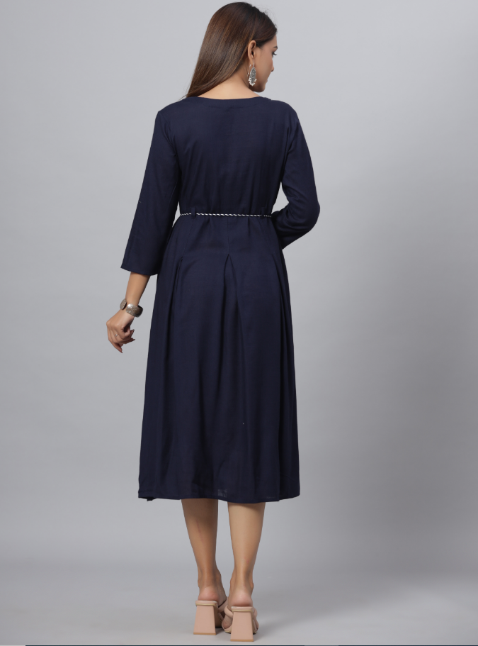 Women's Navy Rayon Slub Solid Dress - Juniper