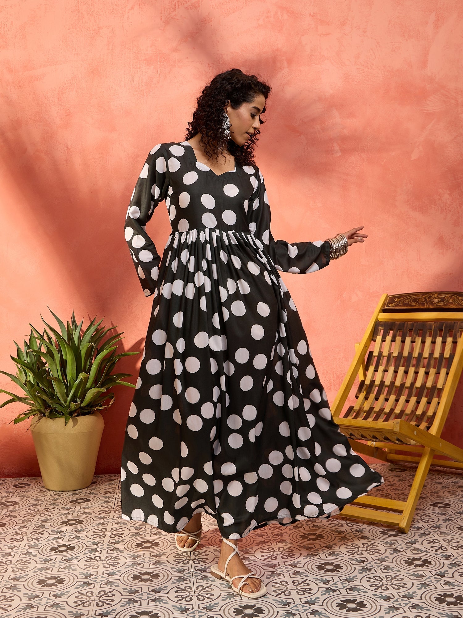 Women's Black Forest W Dot Sweetheart Neck Long Anarkali Kurta - InWeave