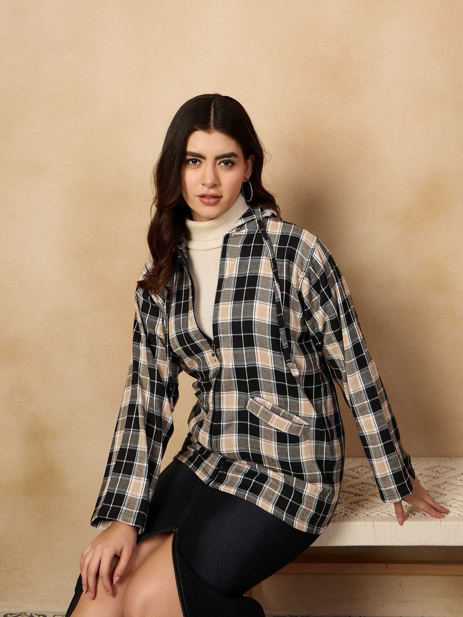 Women's Black Beige Check Zipper Hoodie - InWeave