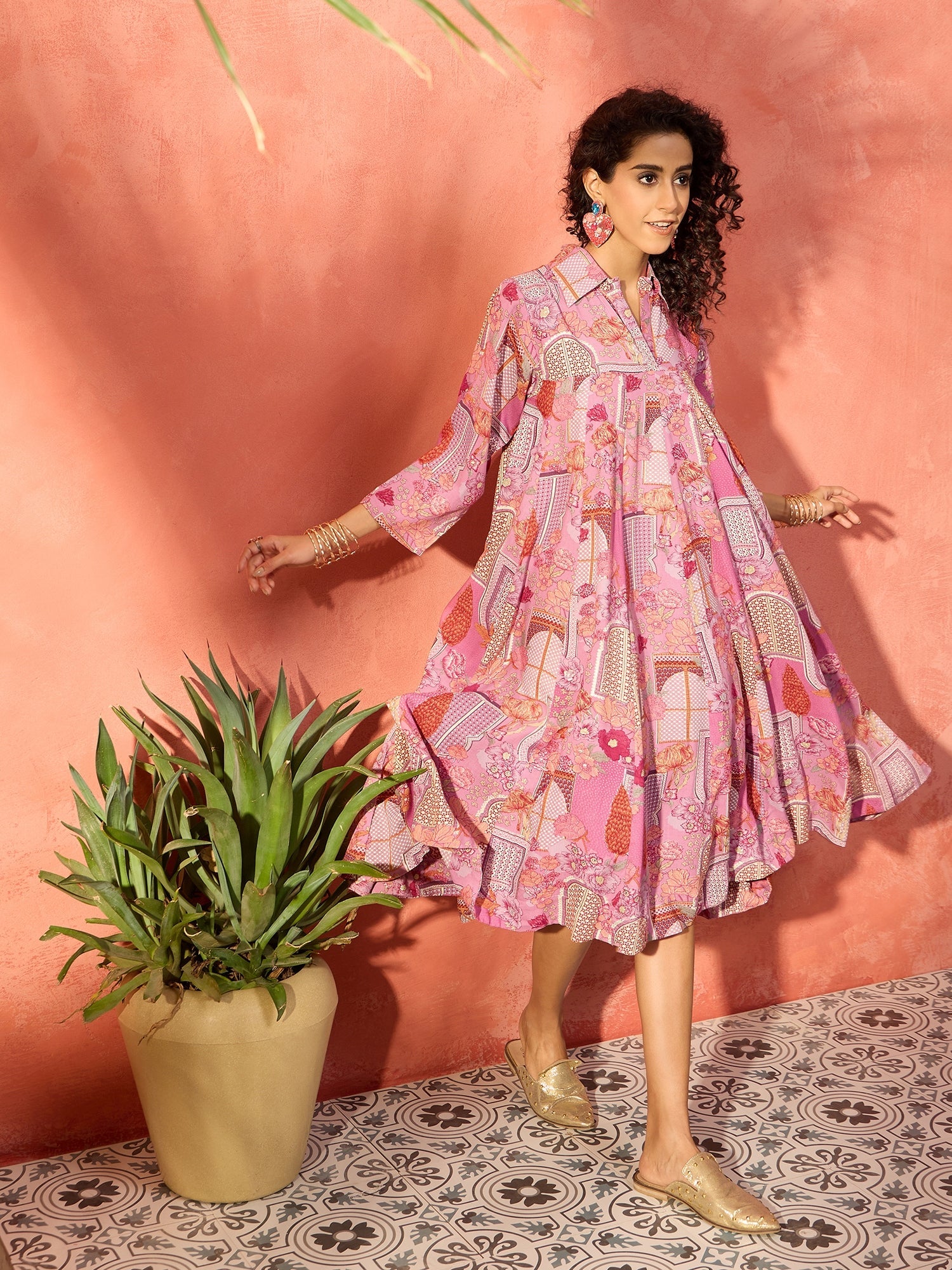 Women's Dull Pink Window Floral Flared Collar Dress - InWeave