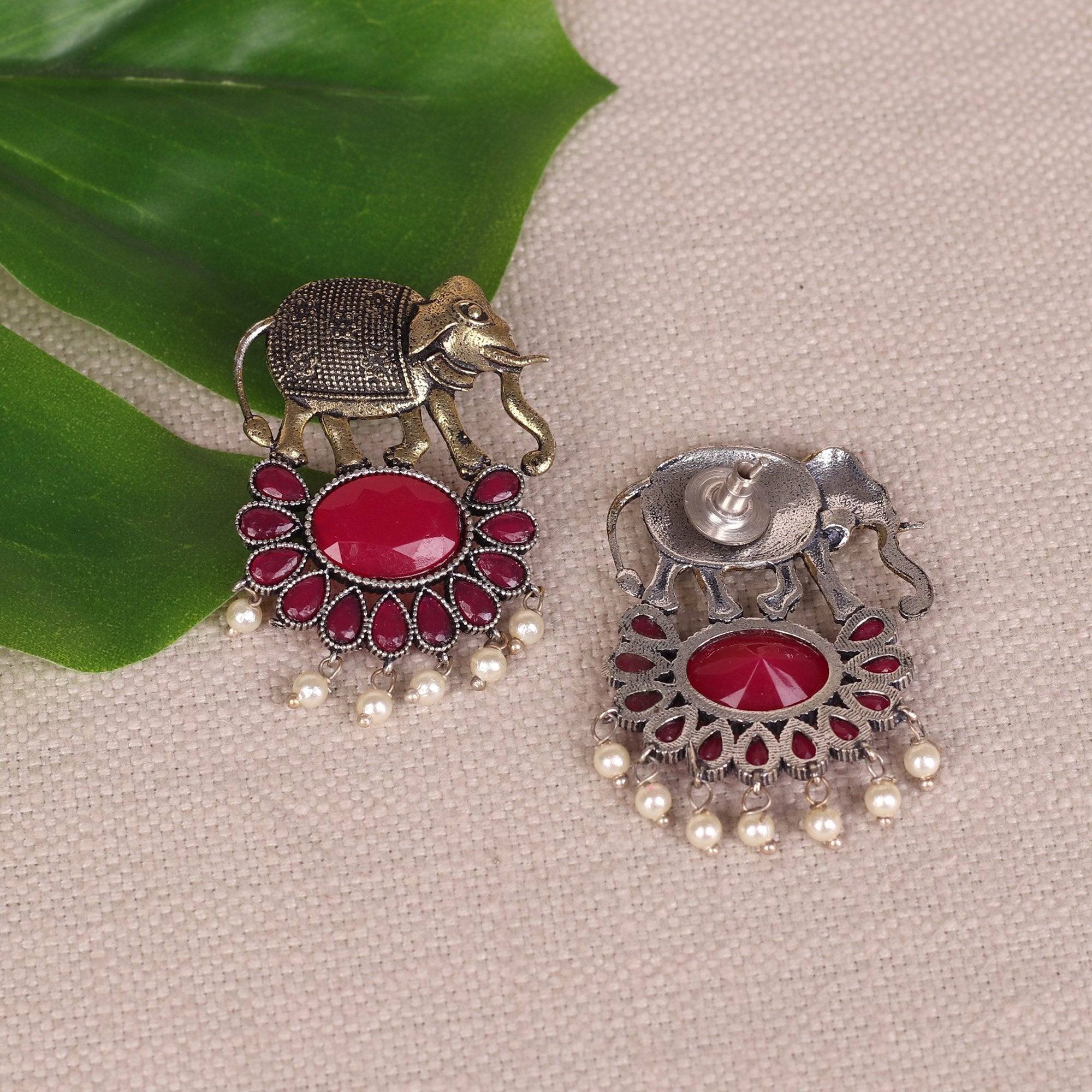 Women's Elephant Motif Earings With Red Stones