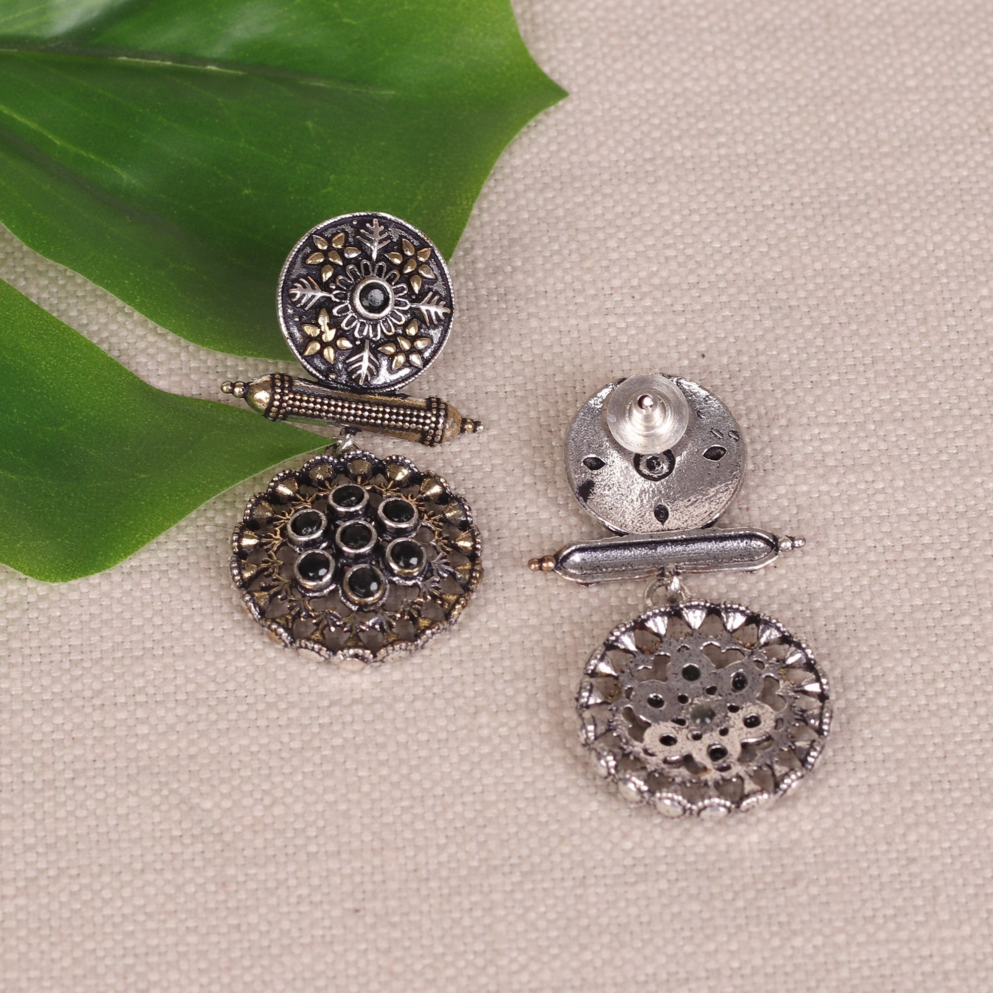 Women's Ethnic Handcrafted Earings With Stone Work
