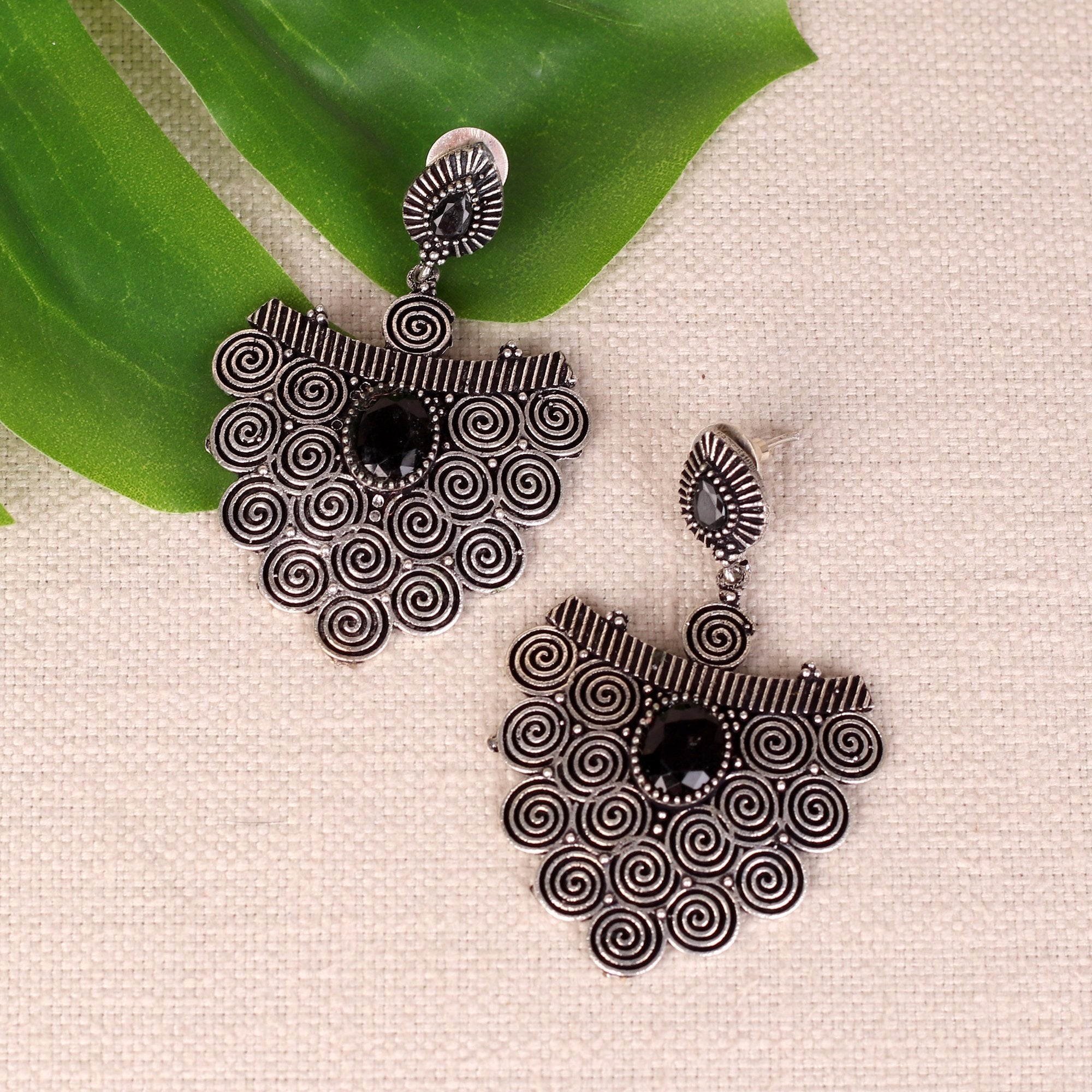 Women's Stone Studded Hanging Earings In German Silver