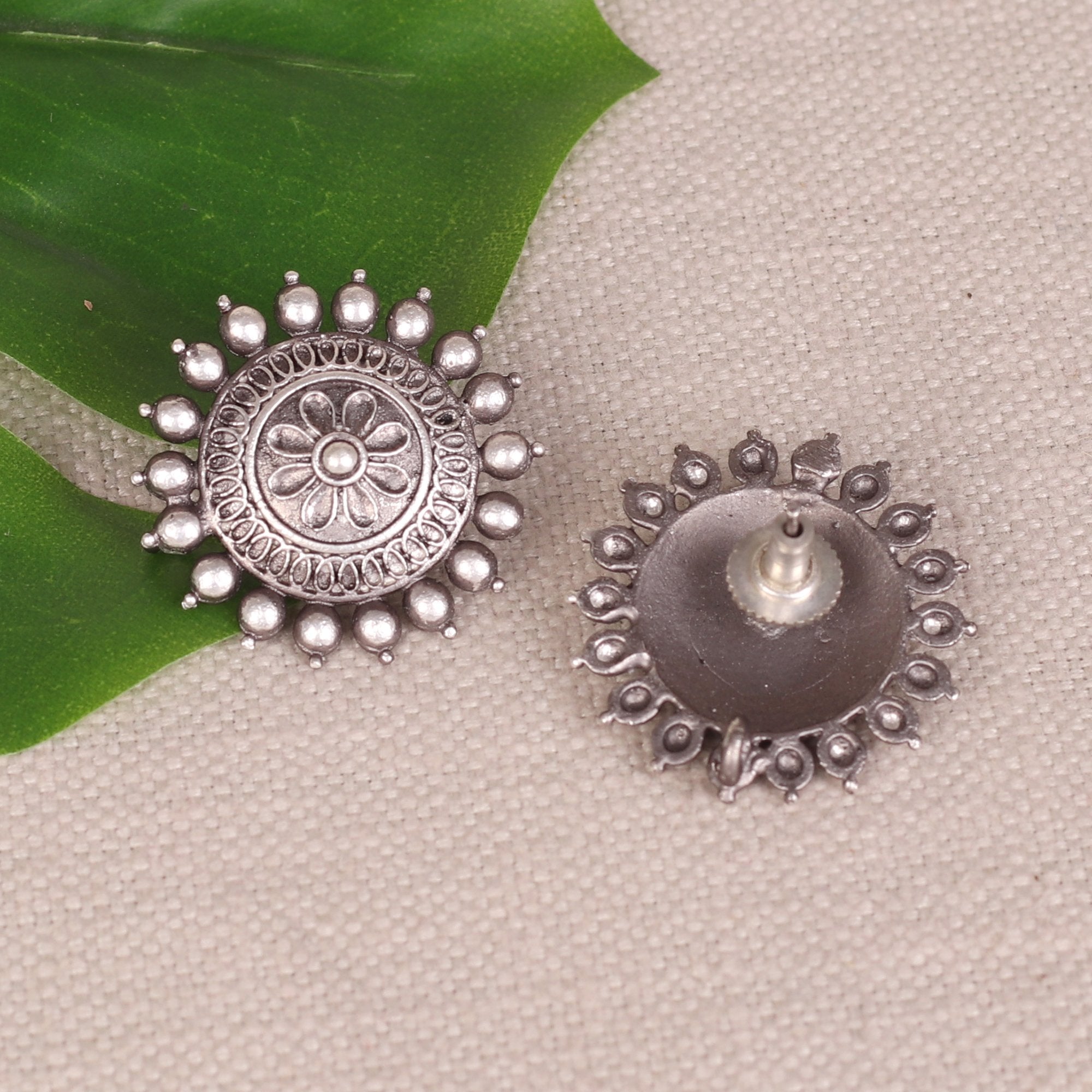 Women's Silver  Oxidised Studs