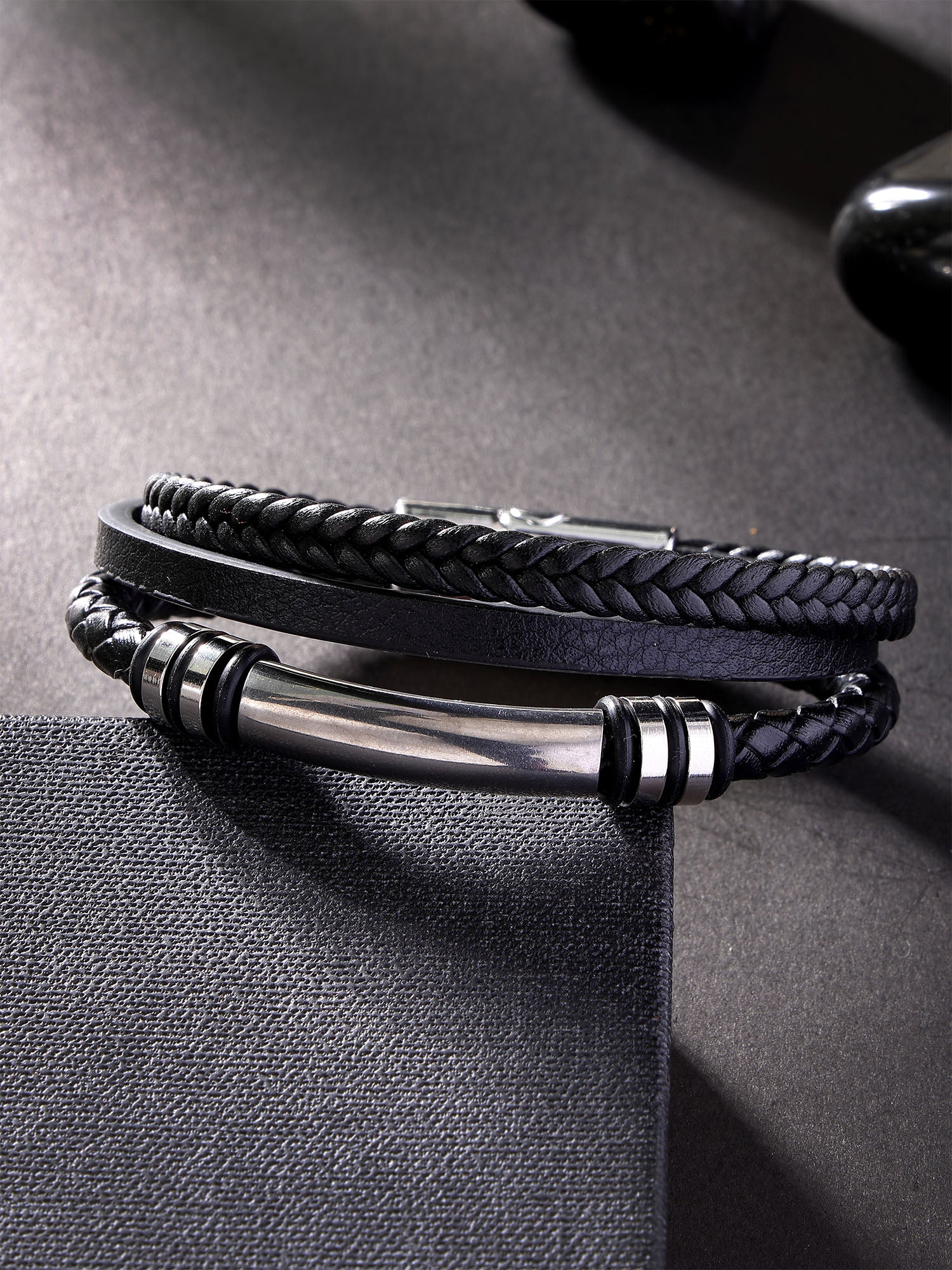 Color_Black