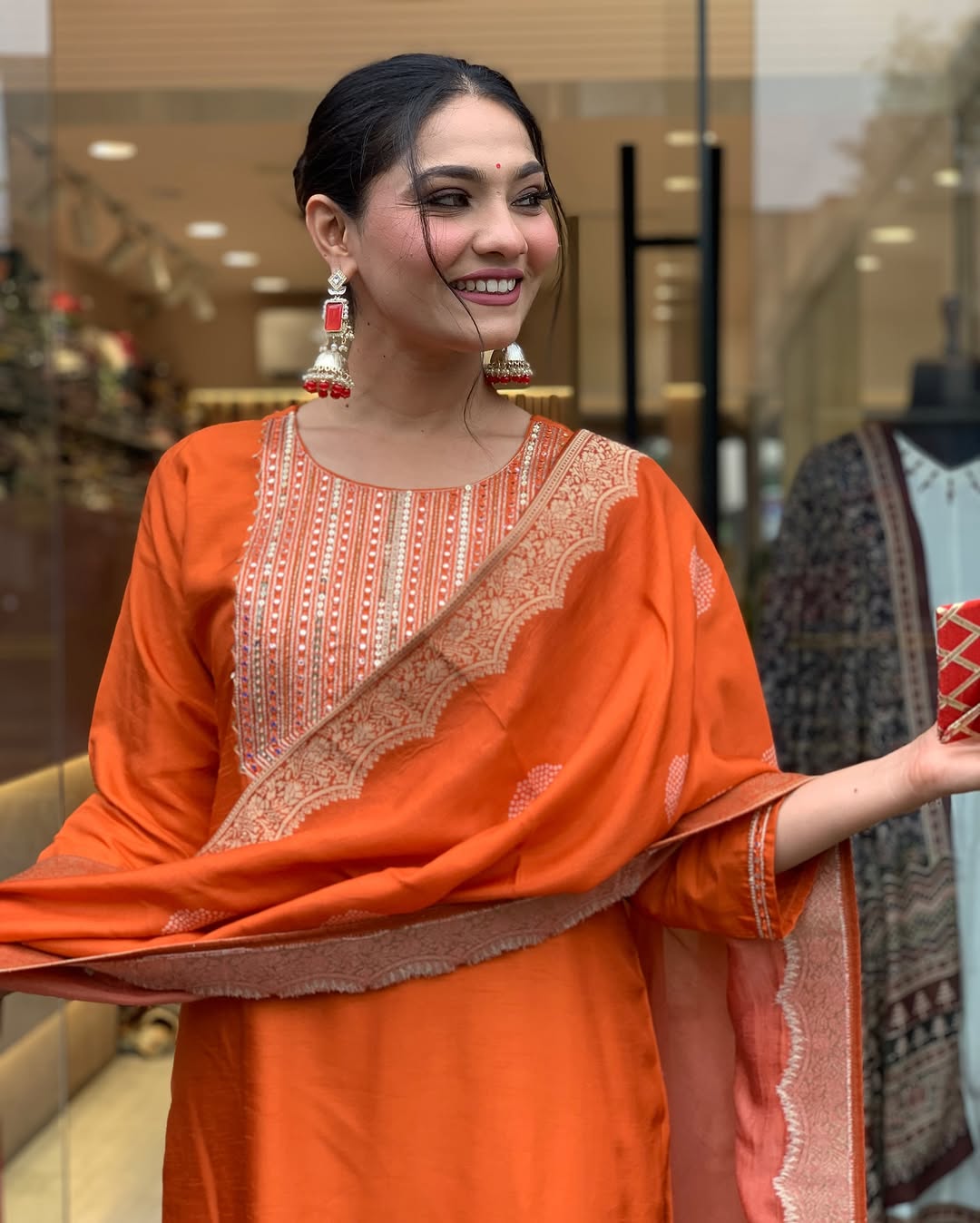 Color_Orange