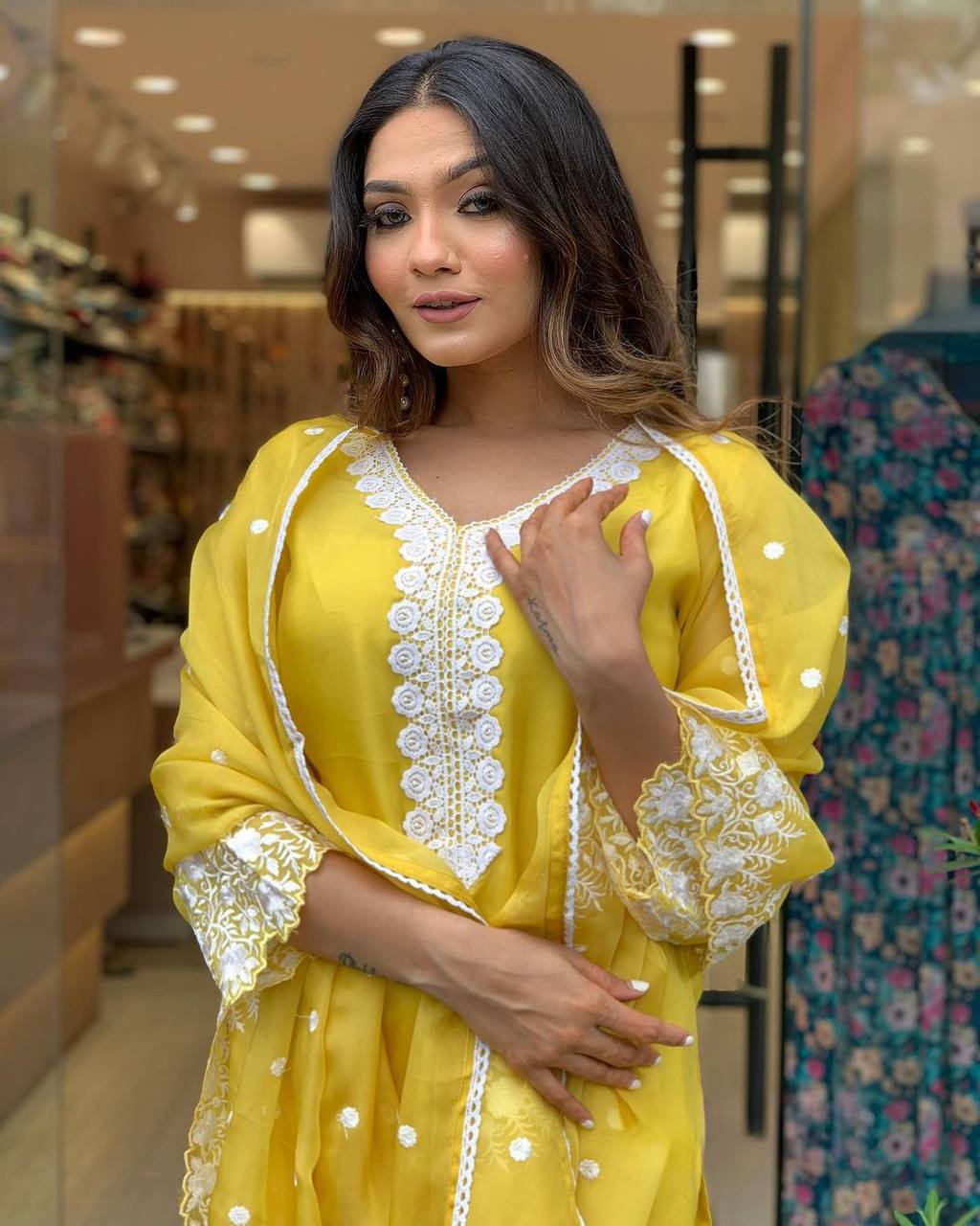 Color_yellow