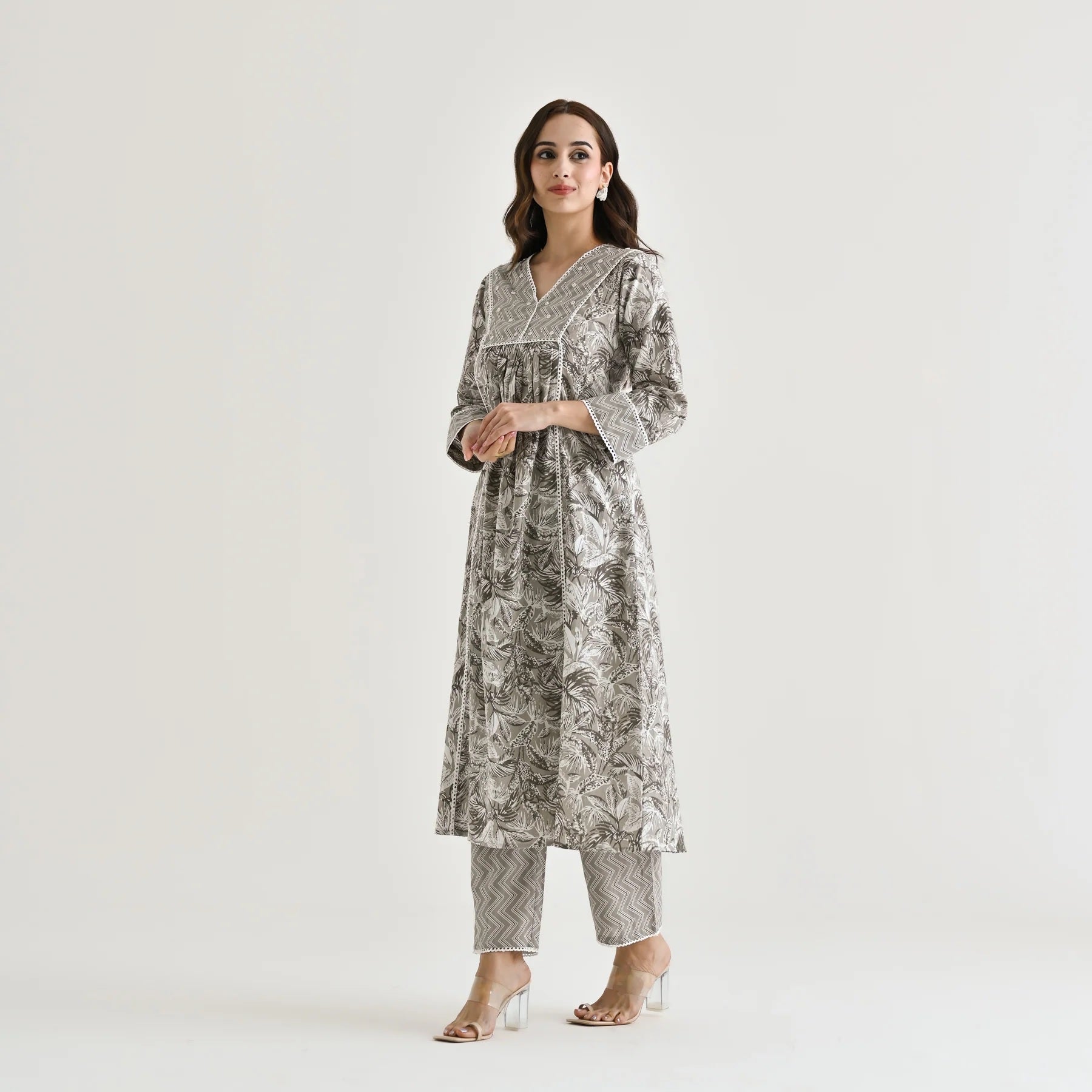 Color_Grey