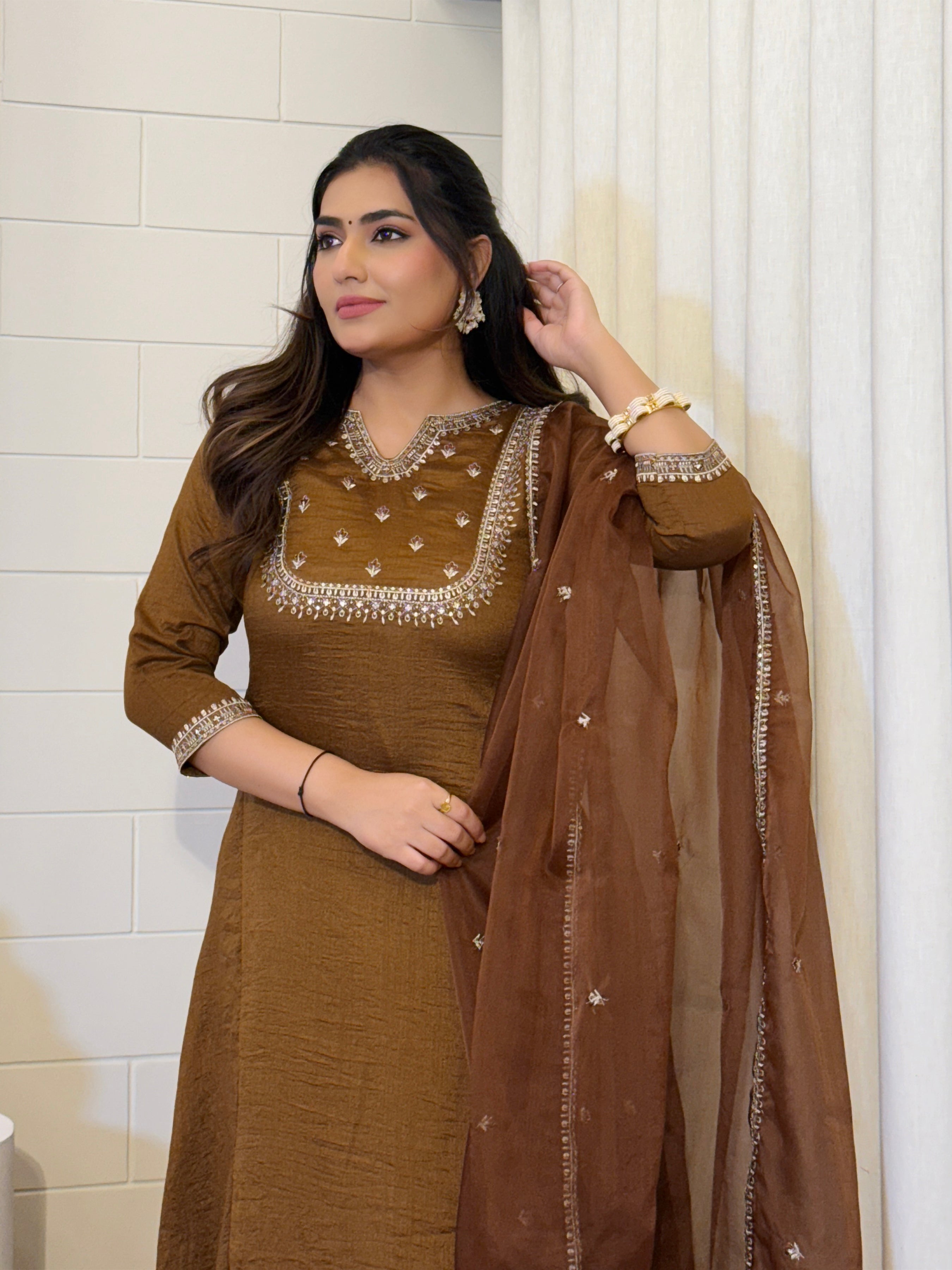 Color_brown