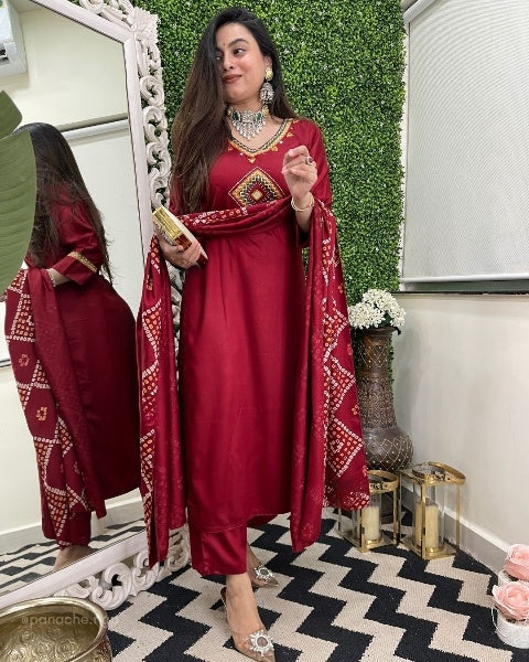 Color_Maroon