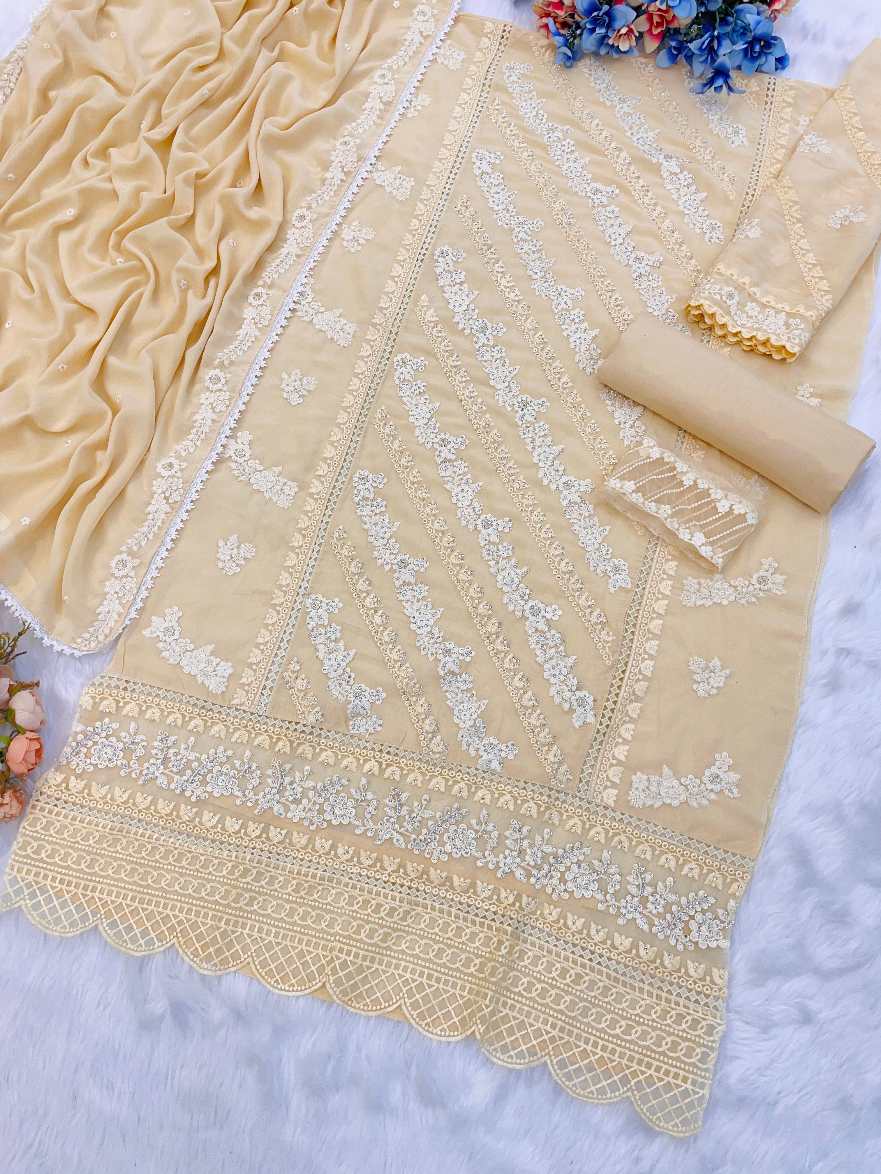 Color_Beige
