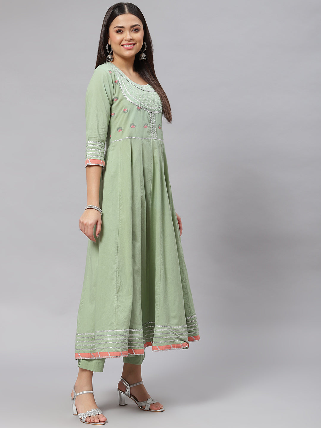 Women's Solid Green Anarkali Kurta Pant Set with Kota doria dupatta - Taantav