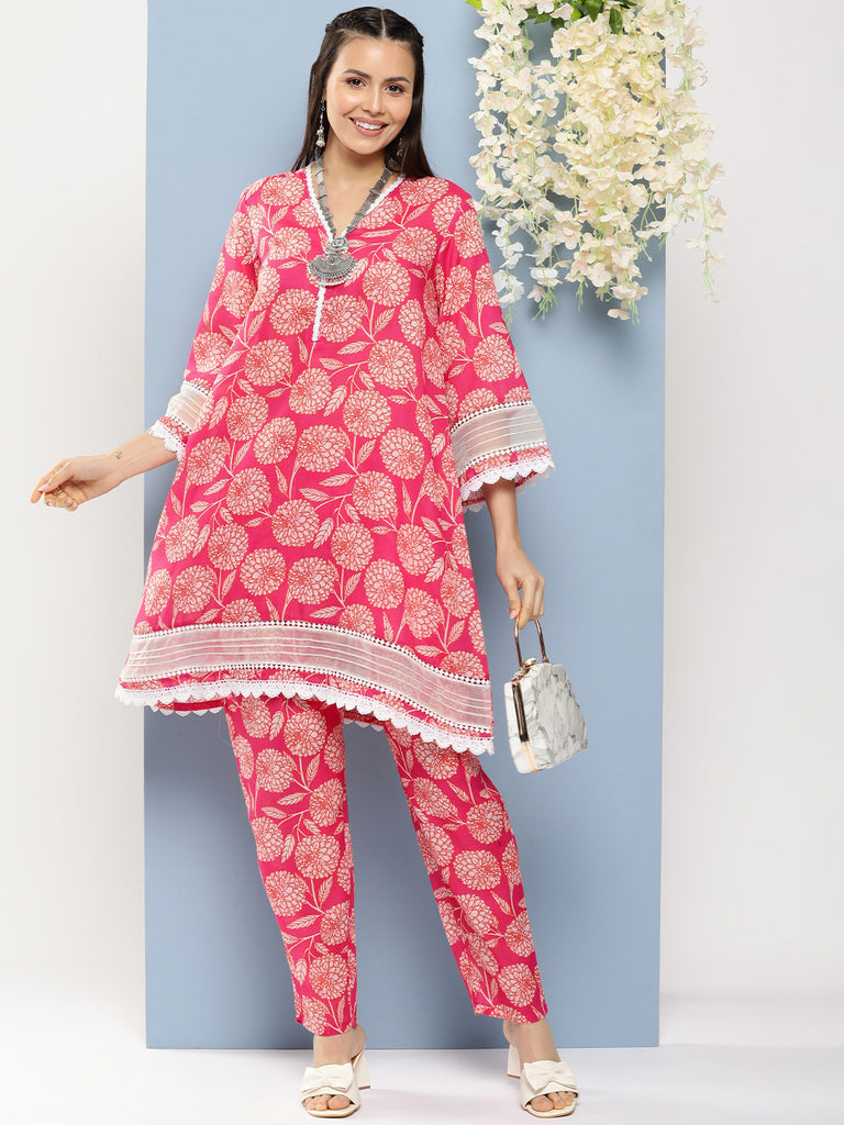 Women's Pink Floral Print A- Line Kurta With Lace Detailing & Pink Floral Print Trousers