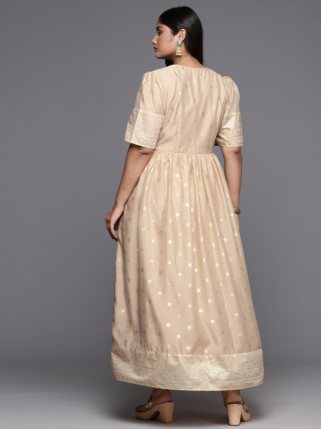 Color_Beige