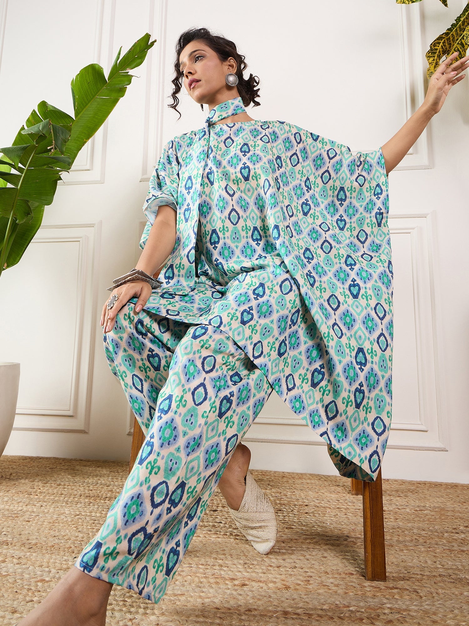 Women's Turquoise White Ikkat Print Tie Neck Kaftan Boho Set - InWeave