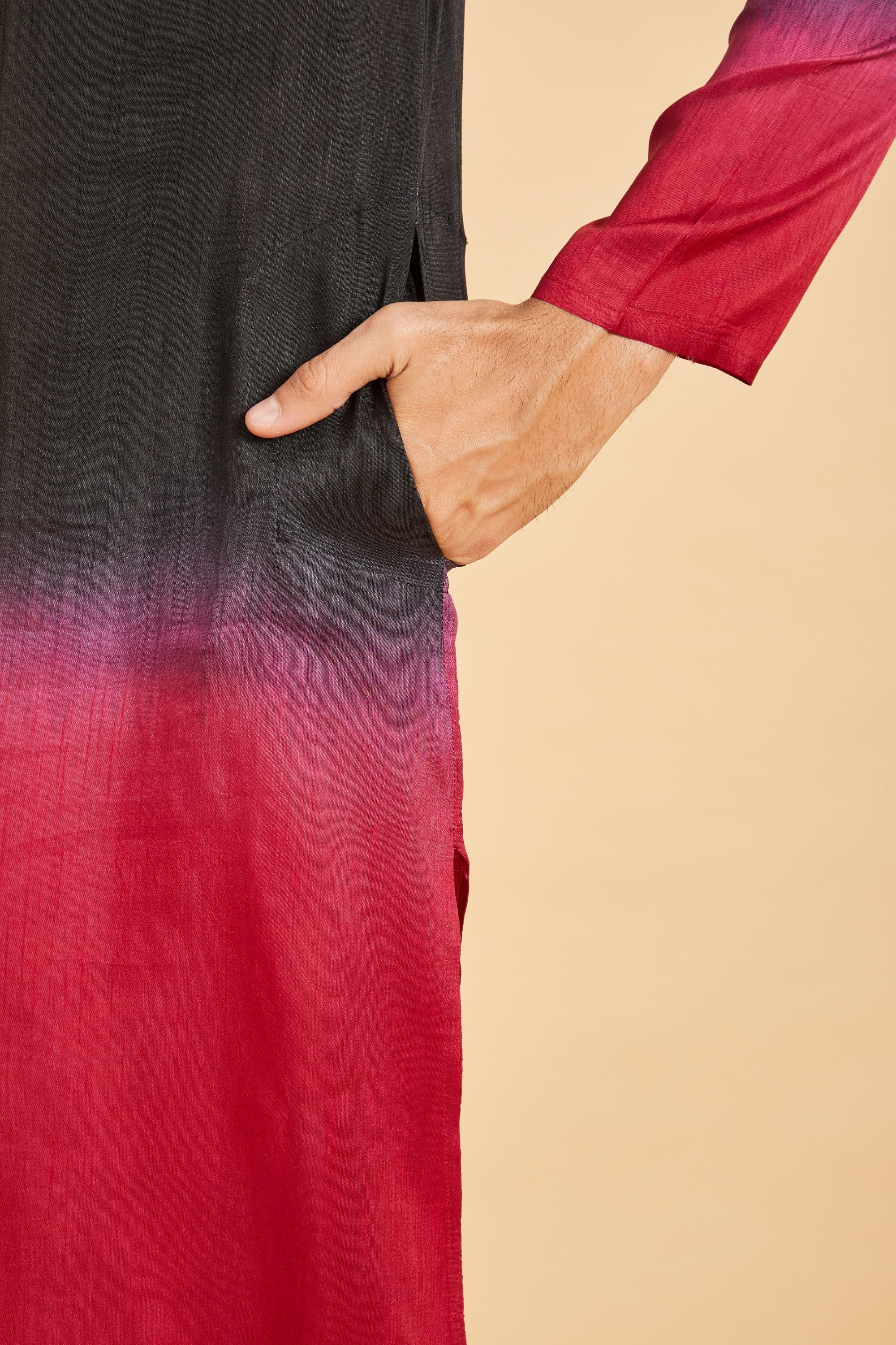 Men's Red Color Pattern Ombre Kurta Without Slit Silk