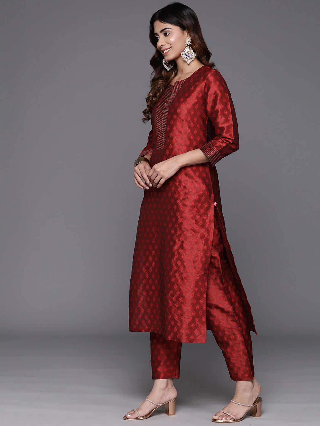 Color_Maroon