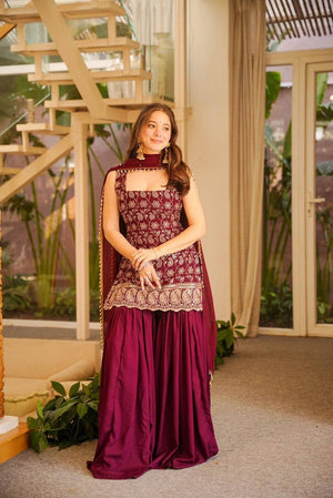 Color_Maroon